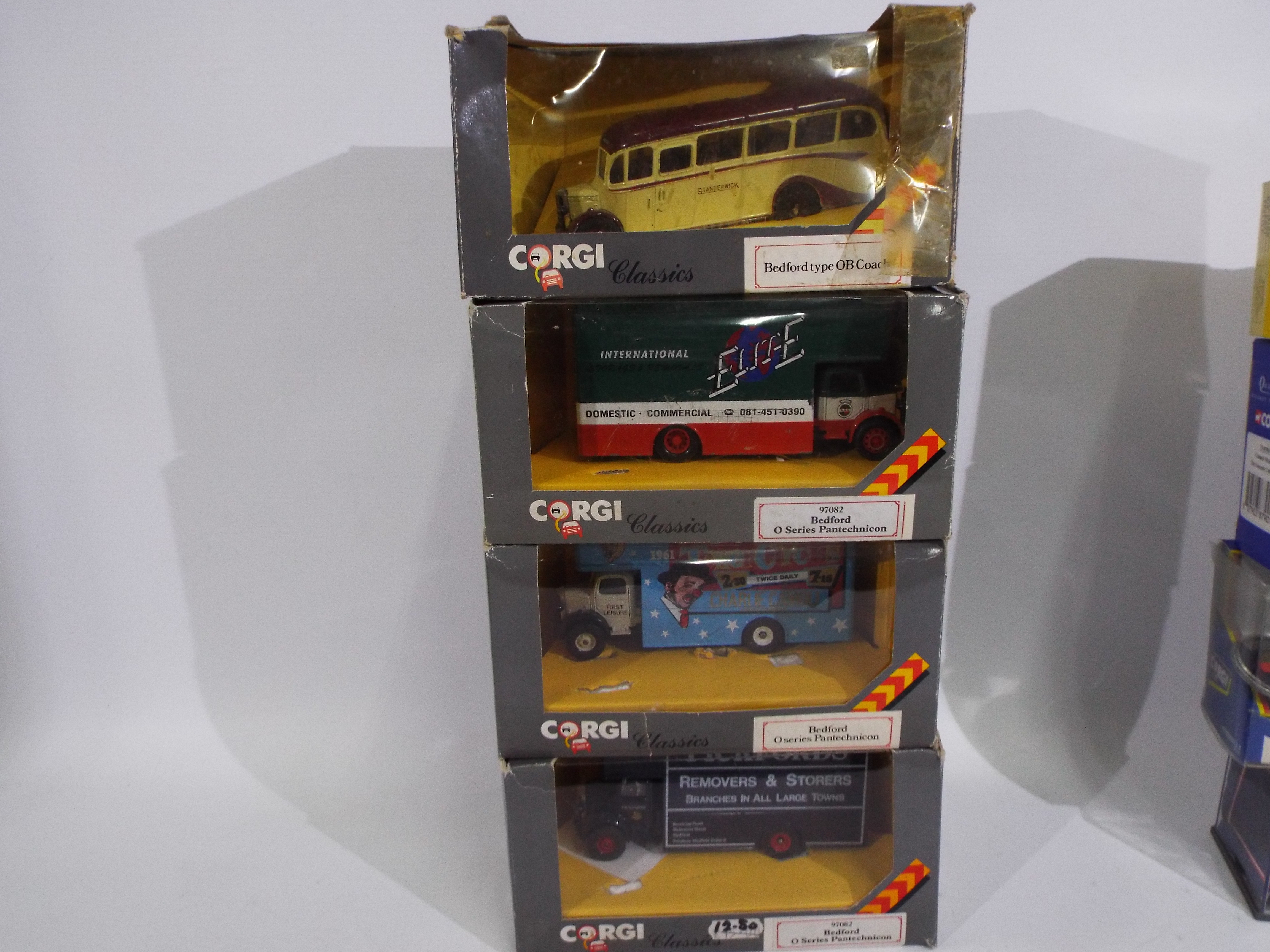 Hess, Vanguards, Corgi, EFE - 18 boxed diecast and plastic vehicles in various scales. - Image 4 of 6