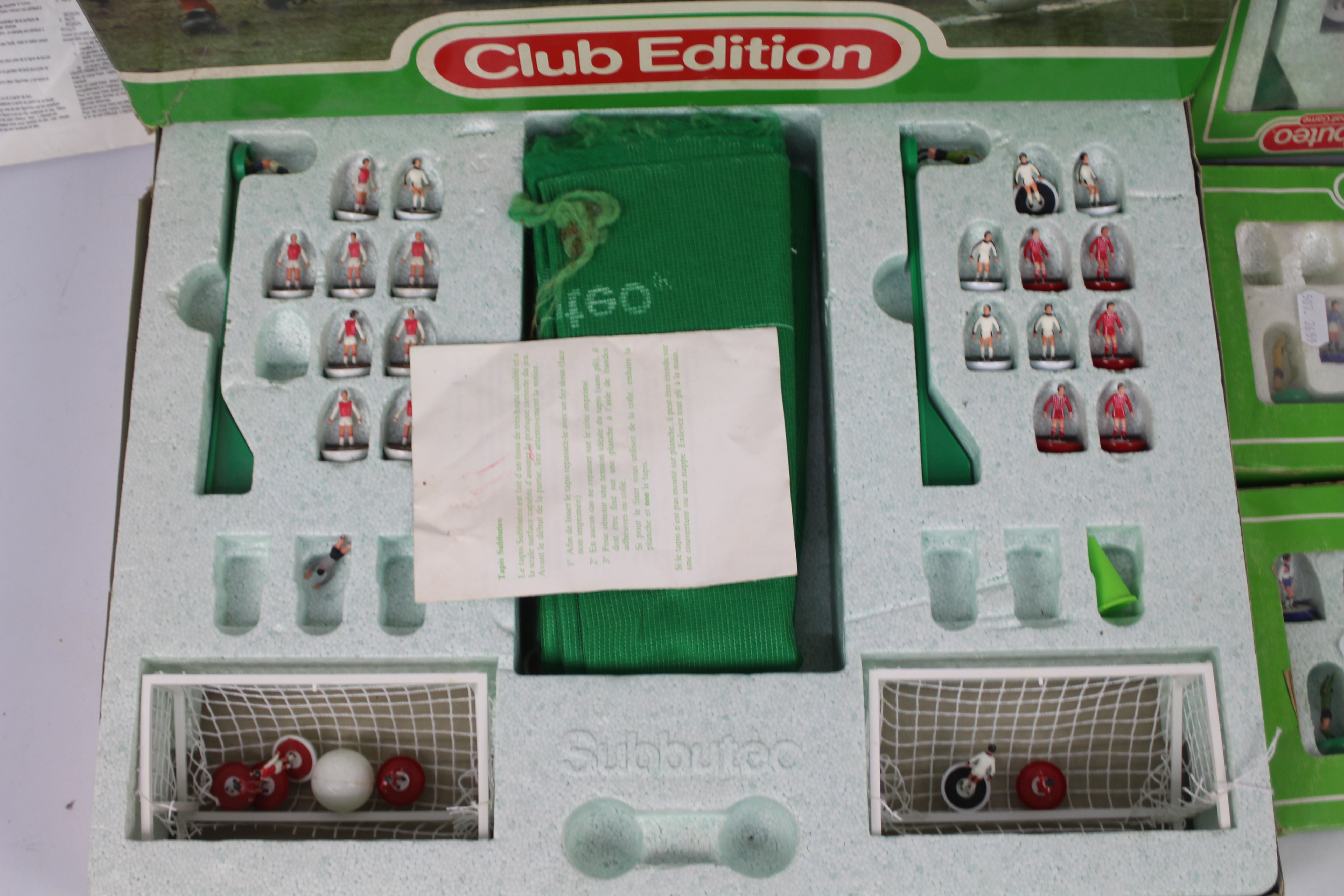 Subbuteo - Club Edition - Waddington. A Subbuteo Club Edition game set by Waddington. - Image 2 of 6