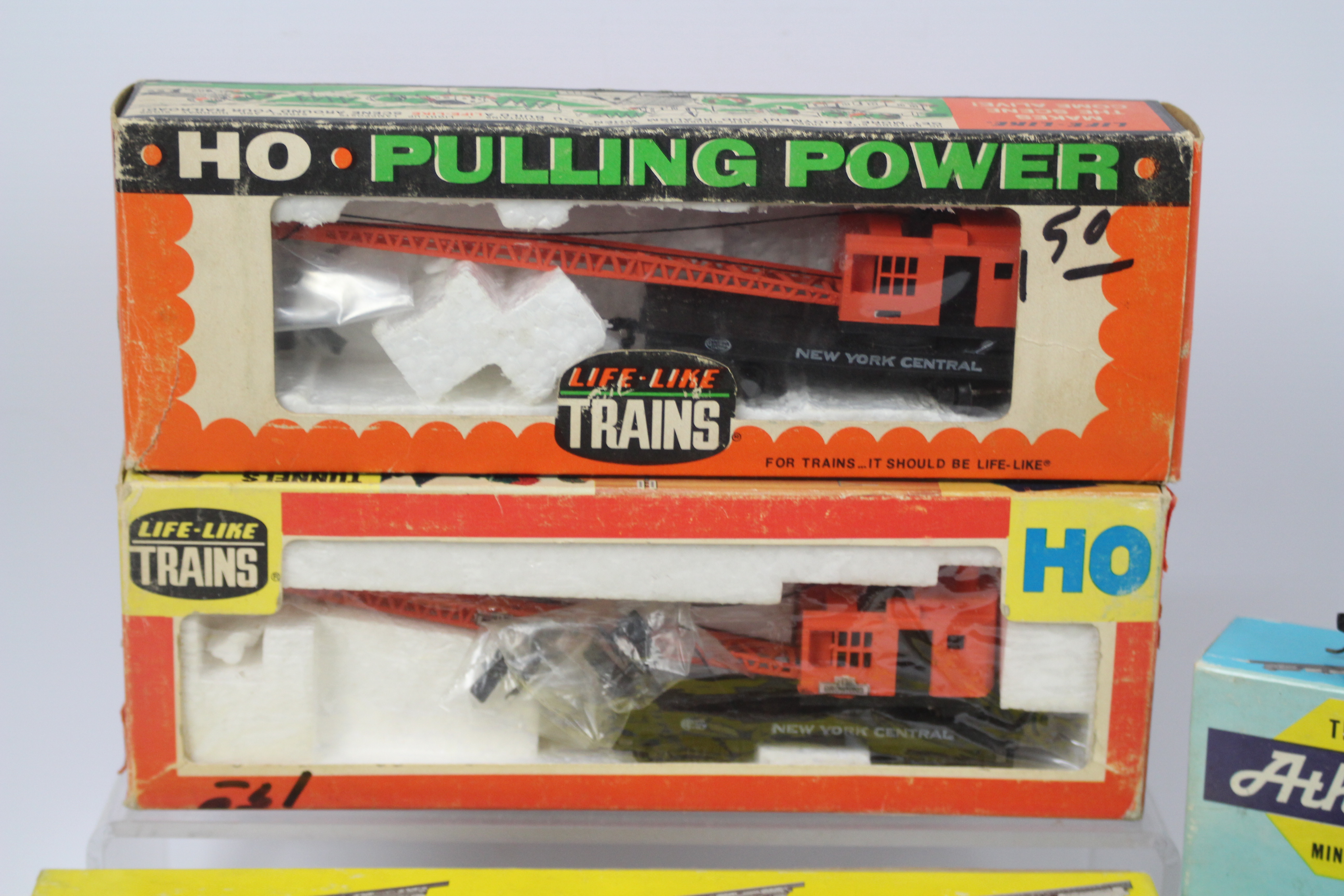 Athearn, Life Like Trains - A mixed lot to include HO locomotives, kits and rolling stock. - Image 4 of 6