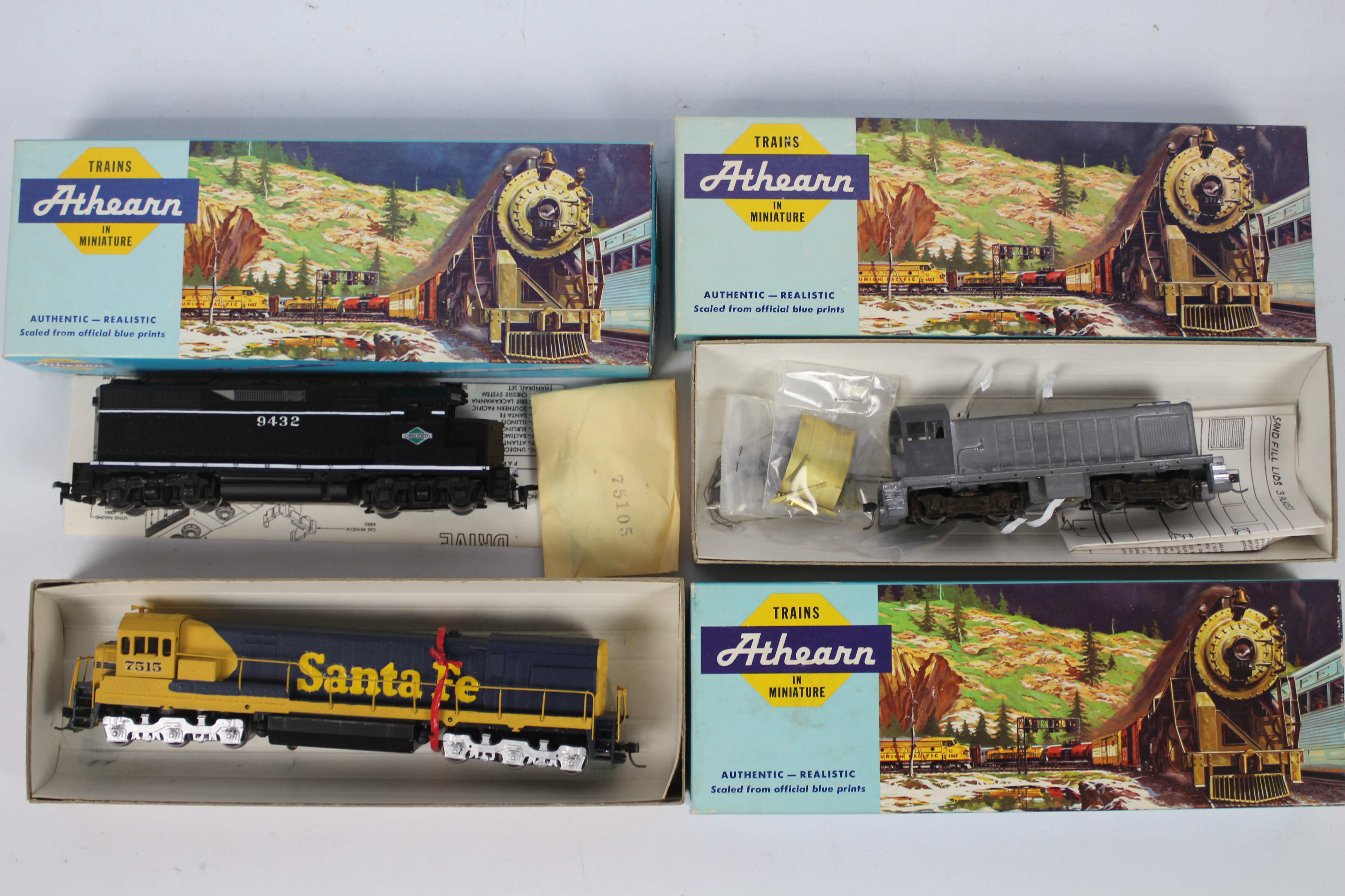 Athearn - Three boxed HO gauge American diesel road locomotives and kits from Athearn.