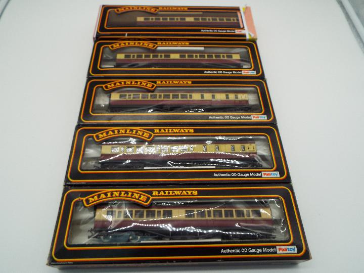 Mainline - 5 x OO gauge LMS coaches comprising three corridor coaches and two brake/corridor