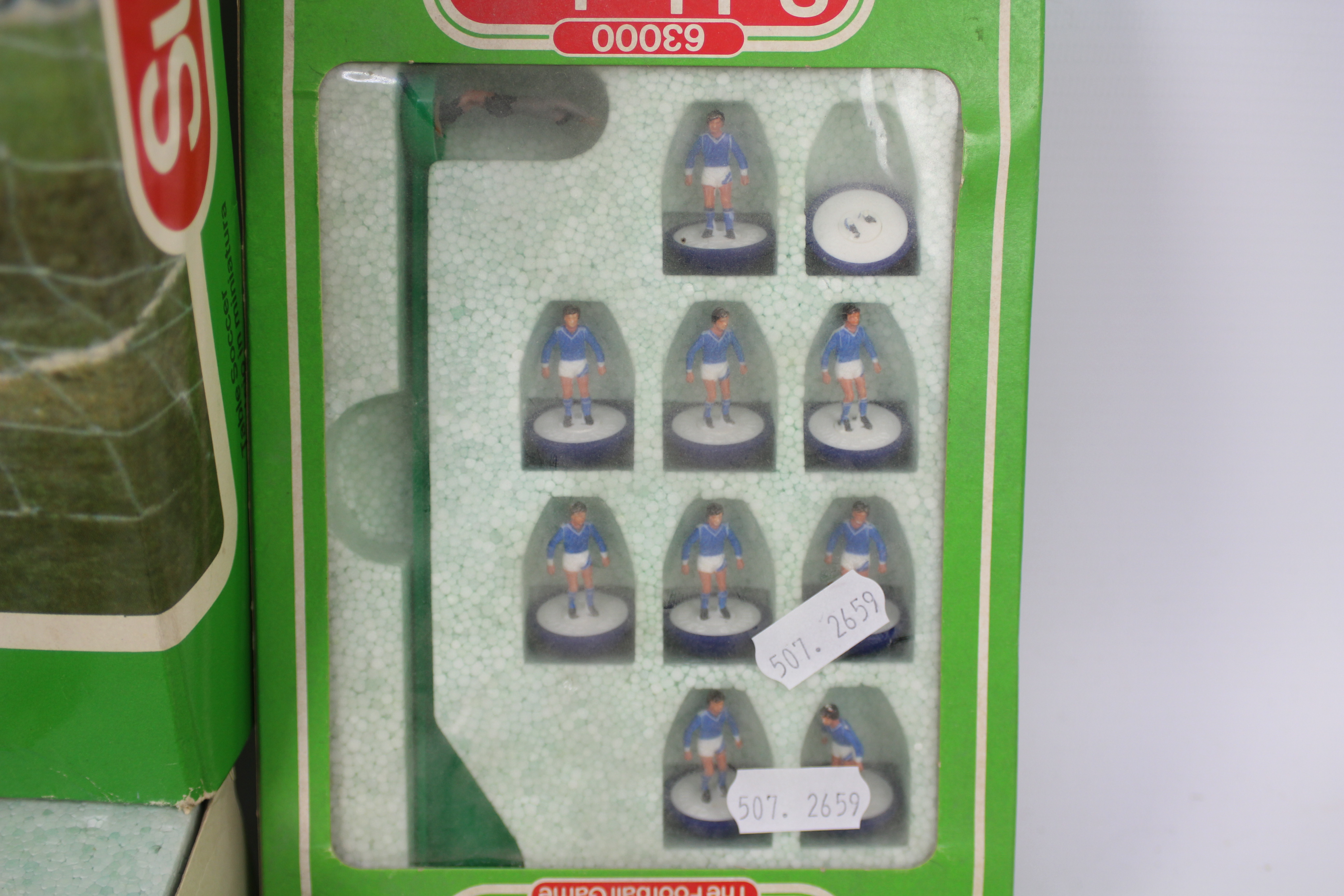 Subbuteo - Club Edition - Waddington. A Subbuteo Club Edition game set by Waddington. - Image 6 of 6