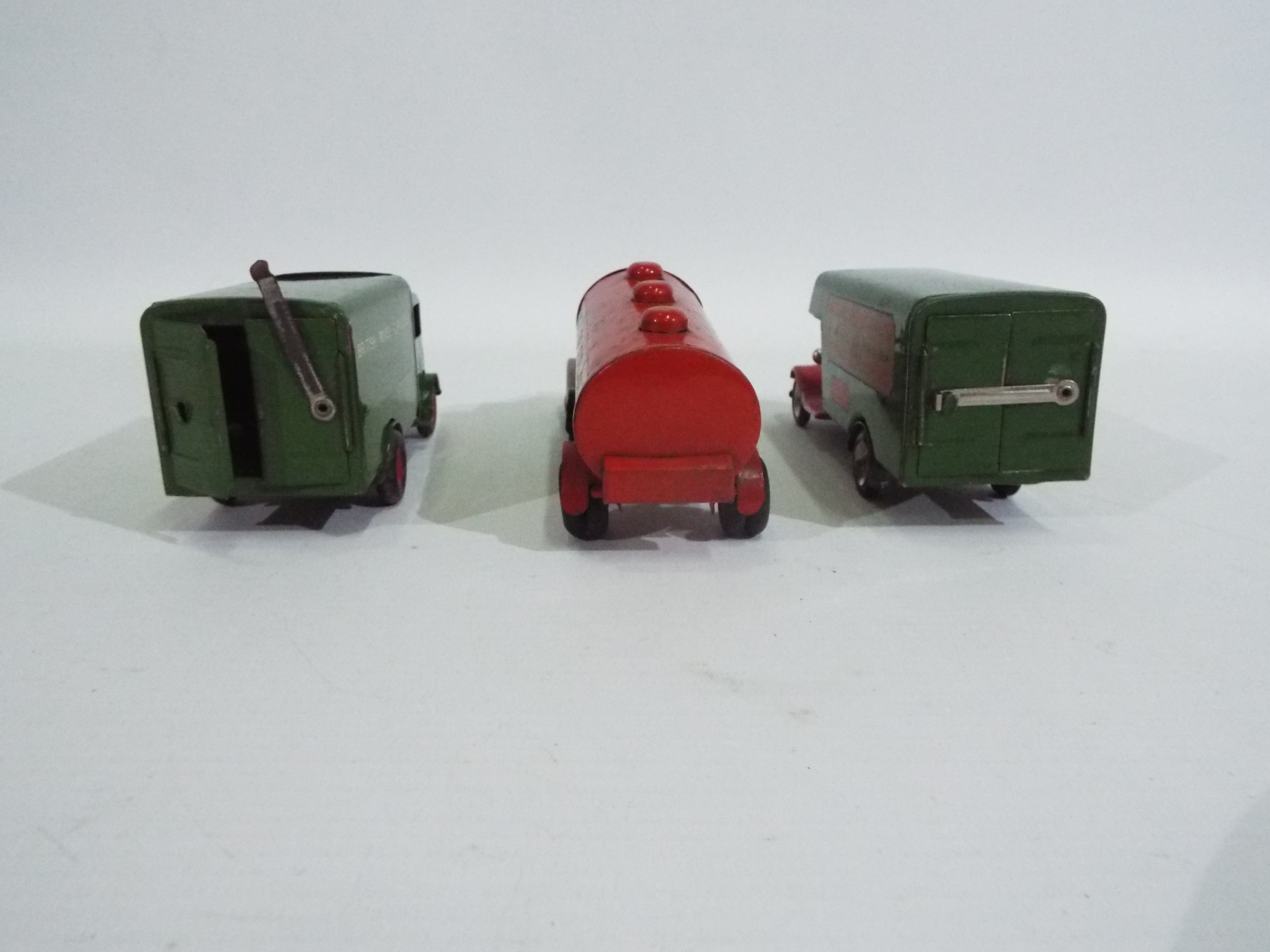 Tri-ang - Minic - 3 x clockwork pressed metal vehicles, an Articulated Shell Tanker, - Image 4 of 5