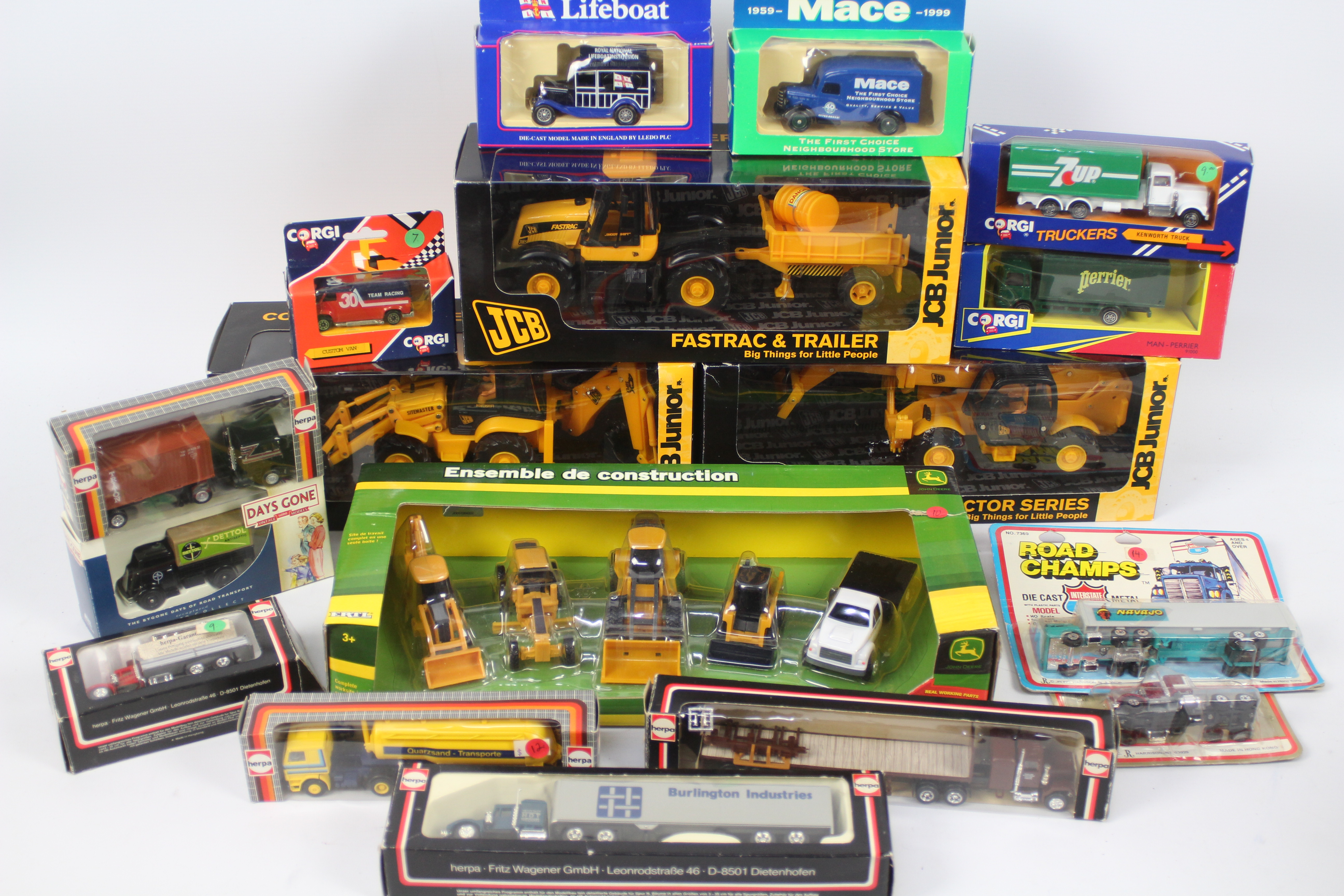 Road Champs, JCB Herpa, Corgi Juniors,