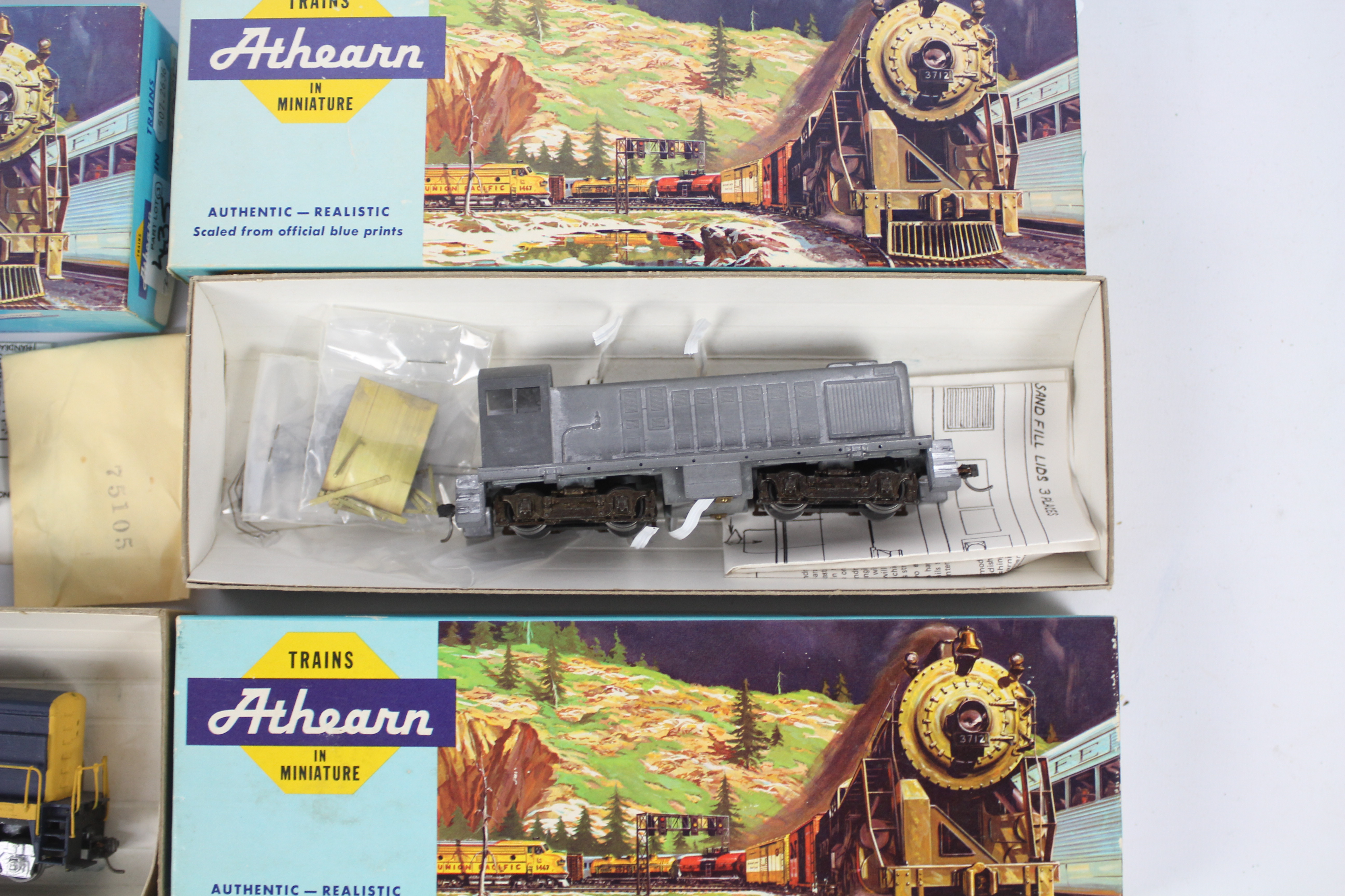 Athearn - Three boxed HO gauge American diesel road locomotives and kits from Athearn. - Image 3 of 3