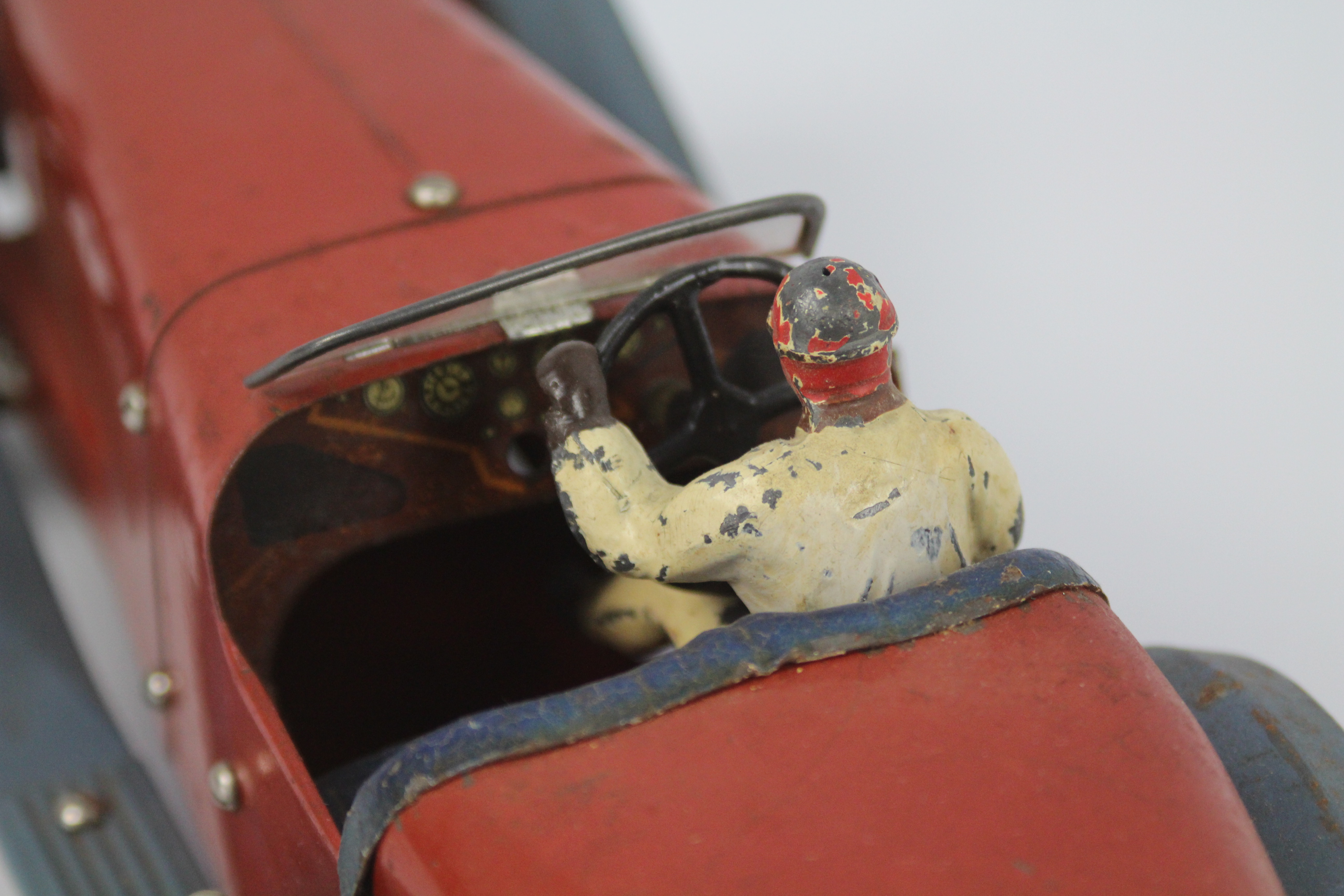 Meccano - A Meccano No 2 Constructor Car in red with blue mudguards and seat. - Image 8 of 11