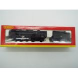 Hornby - an OO gauge model 4-6-2 locomotive and tender, 'Shooting Star' op no 70029,