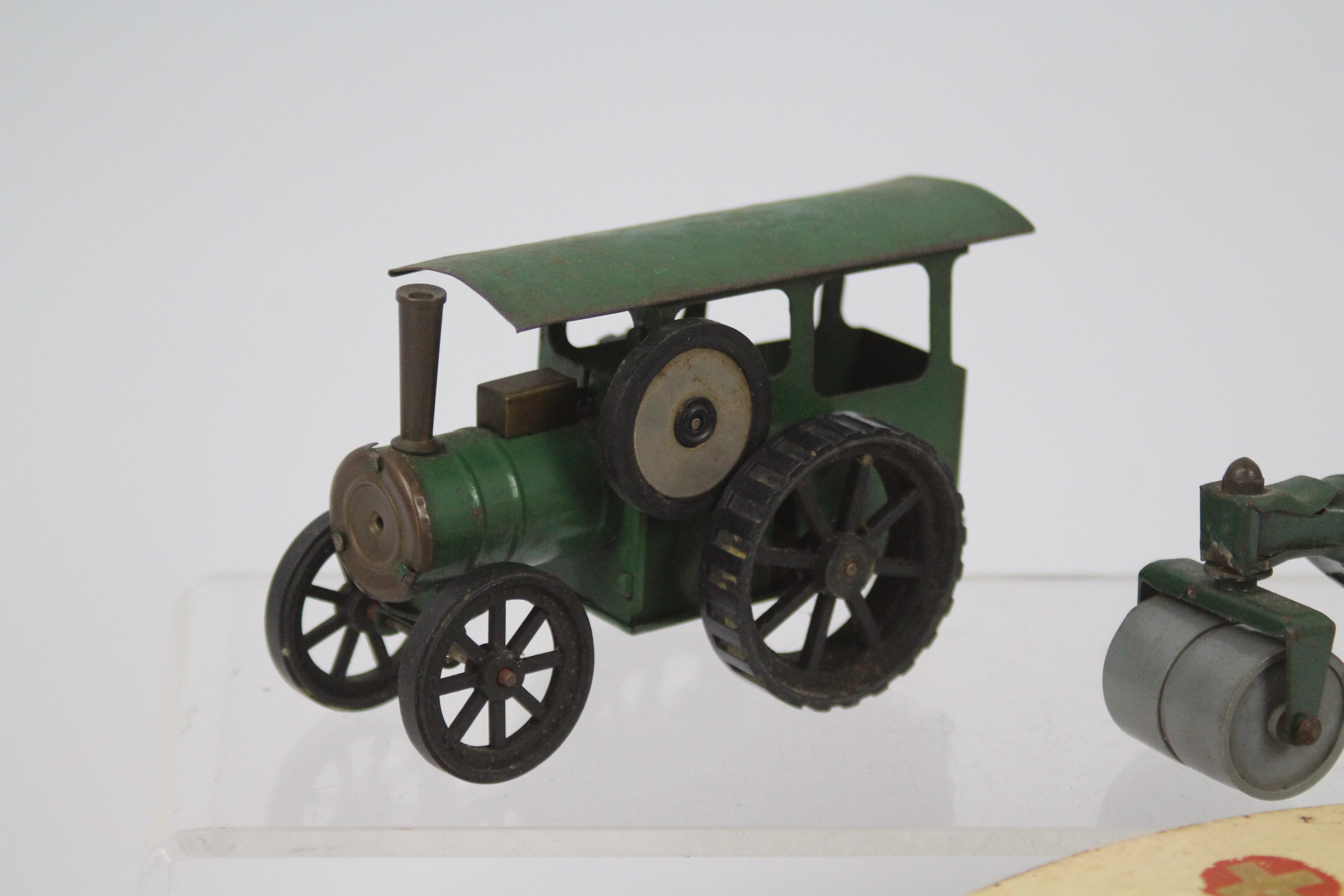 Tri-ang - Minic - 3 x clockwork pressed metal models, a Traction Engine, - Image 2 of 4