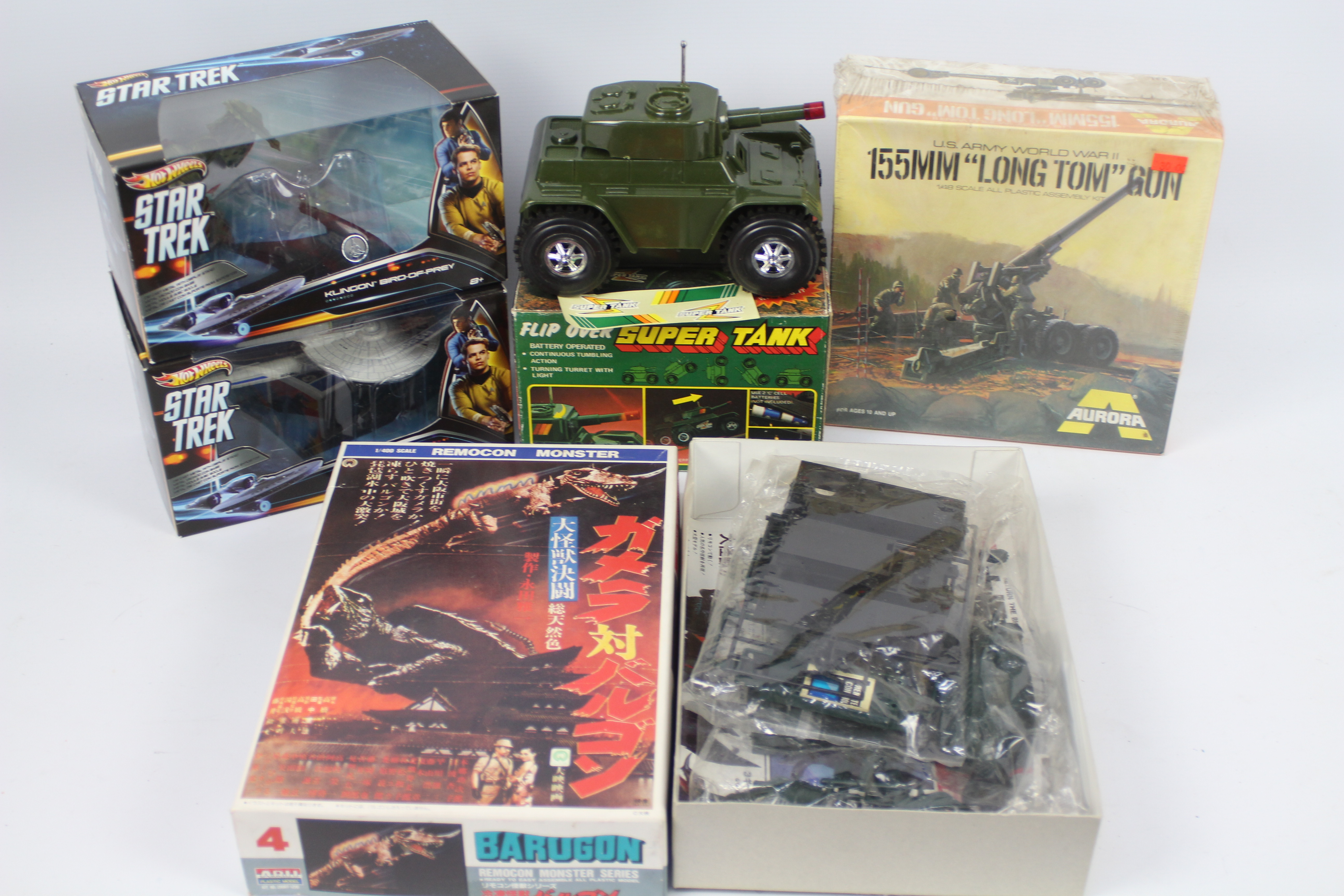 Aurora, Remocon, Hot Wheels, Other - A mixed lot containing model kits, a plastic tank,