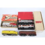 Athearn, Globe Models, Cary - Five built HO gauge American locomotive kits.