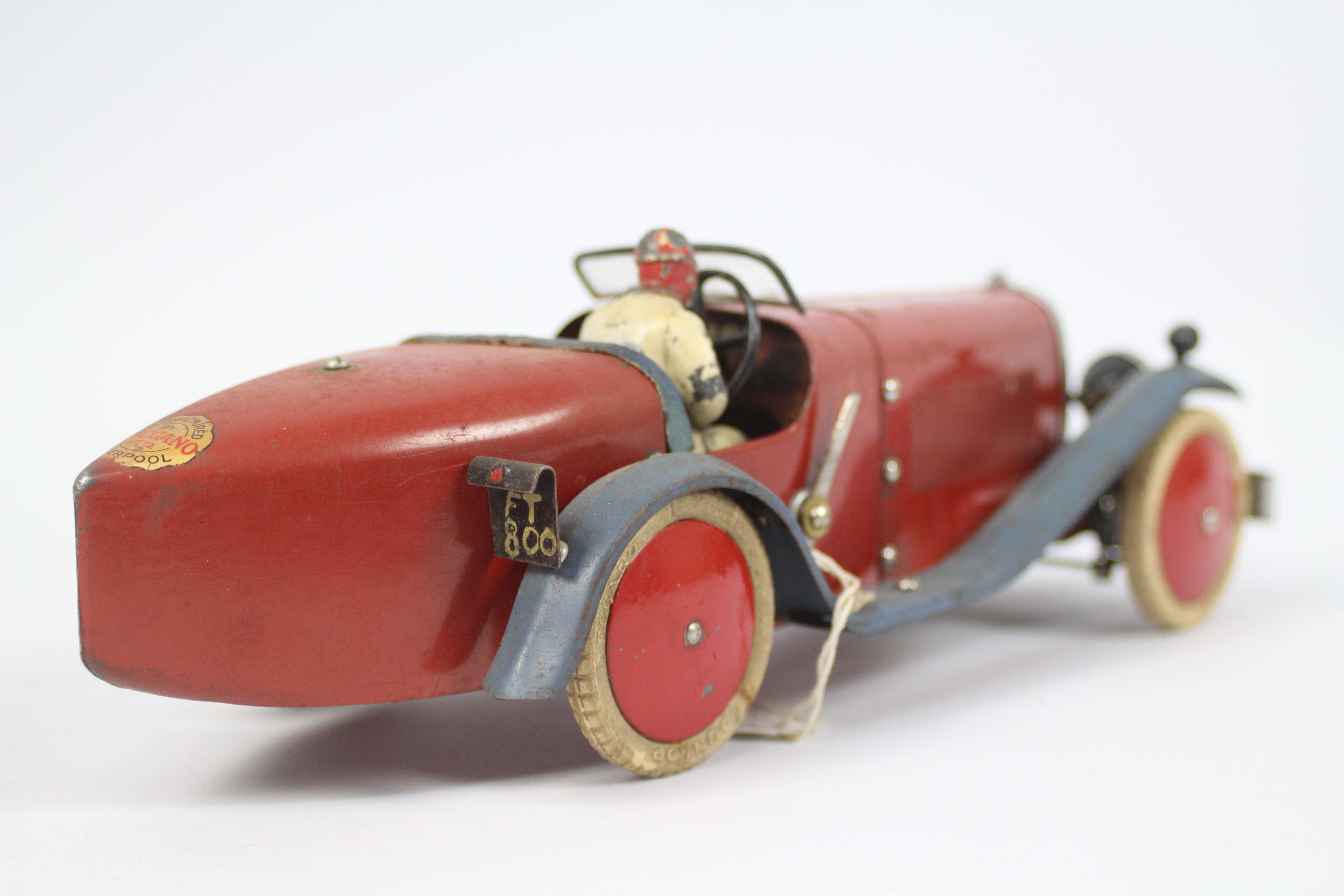 Meccano - A Meccano No 2 Constructor Car in red with blue mudguards and seat. - Image 5 of 11