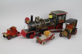 Modern Toys - Yoshia - 4 x powered tinplate vehicles made by Modern Toys in Japan,