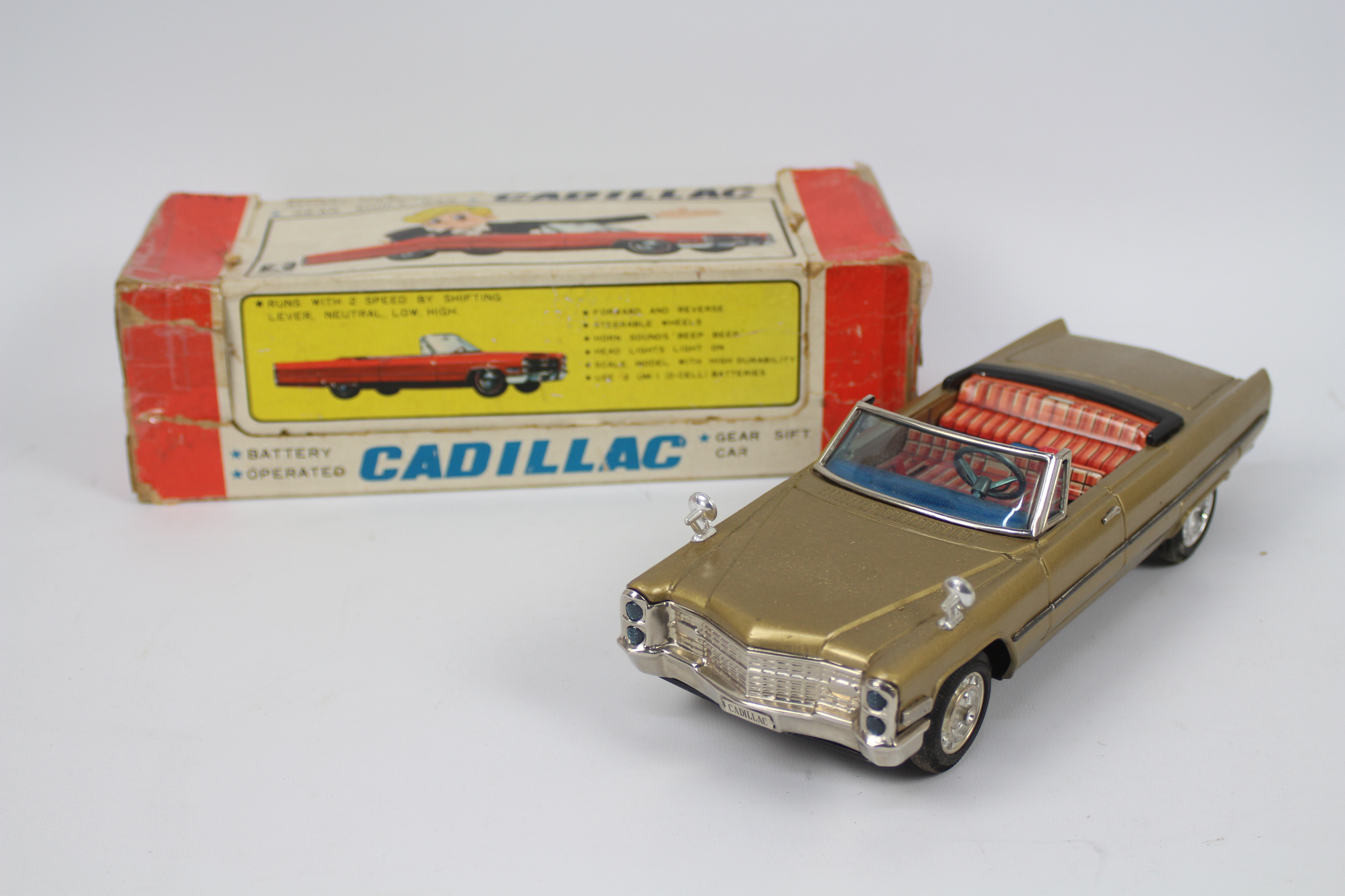 Bandai - A boxed battery powered pressed metal Cadillac Gear Shift Car # 4102. - Image 2 of 5