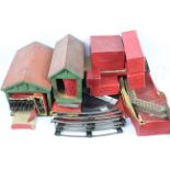Hornby - A collection of mainly boxed Hornby O gauge railway accessories.