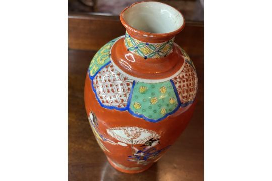 ORIENTAL CERAMICS - EARLY 20TH CENTURY JAPANESE BOTTLE VASE - Image 2 of 6