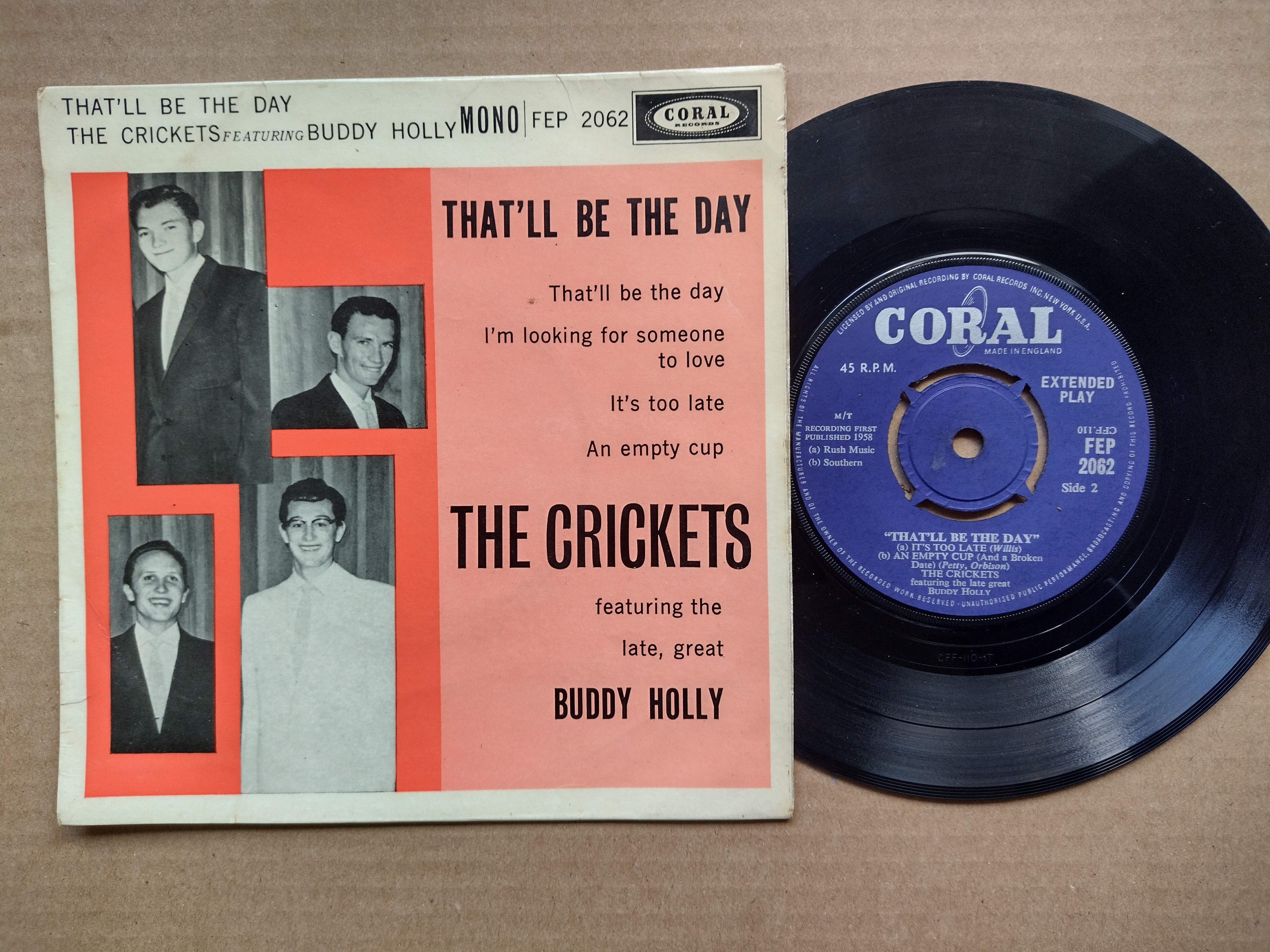 MUSIC EP RECORD - THE CRICKETS FEATURING BUDDY HOLLY THAT'LL BE THE DAY