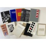 250 CENT REEKS. Een doos vol boeken. Arnh., Stichting PlaatsMaken, 1987-88. 12