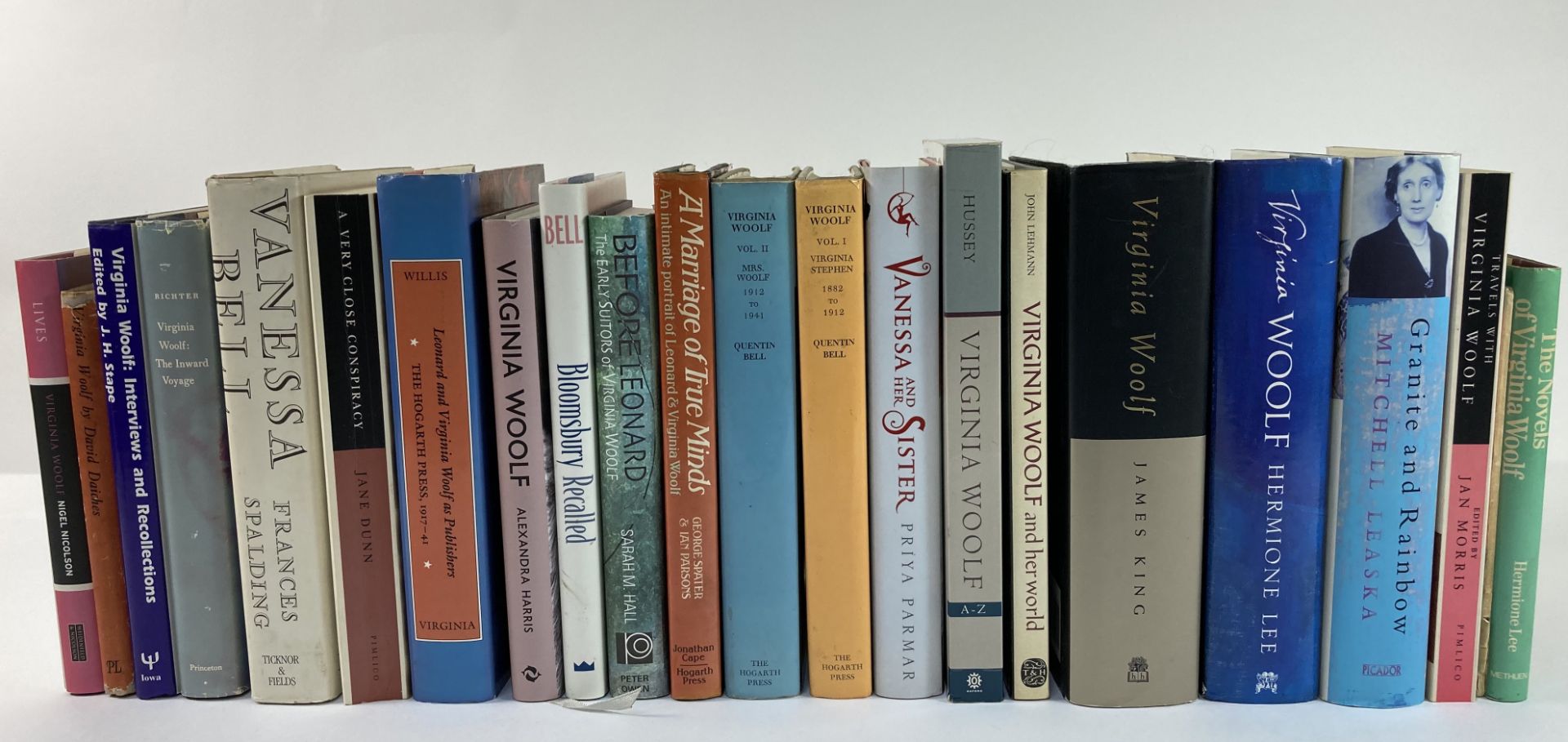 BLOOMSBURY -- COLLECTION OF BIOGRAPHIES OF VIRGINIA WOOLF. C. 1940-2015. 21 in 22