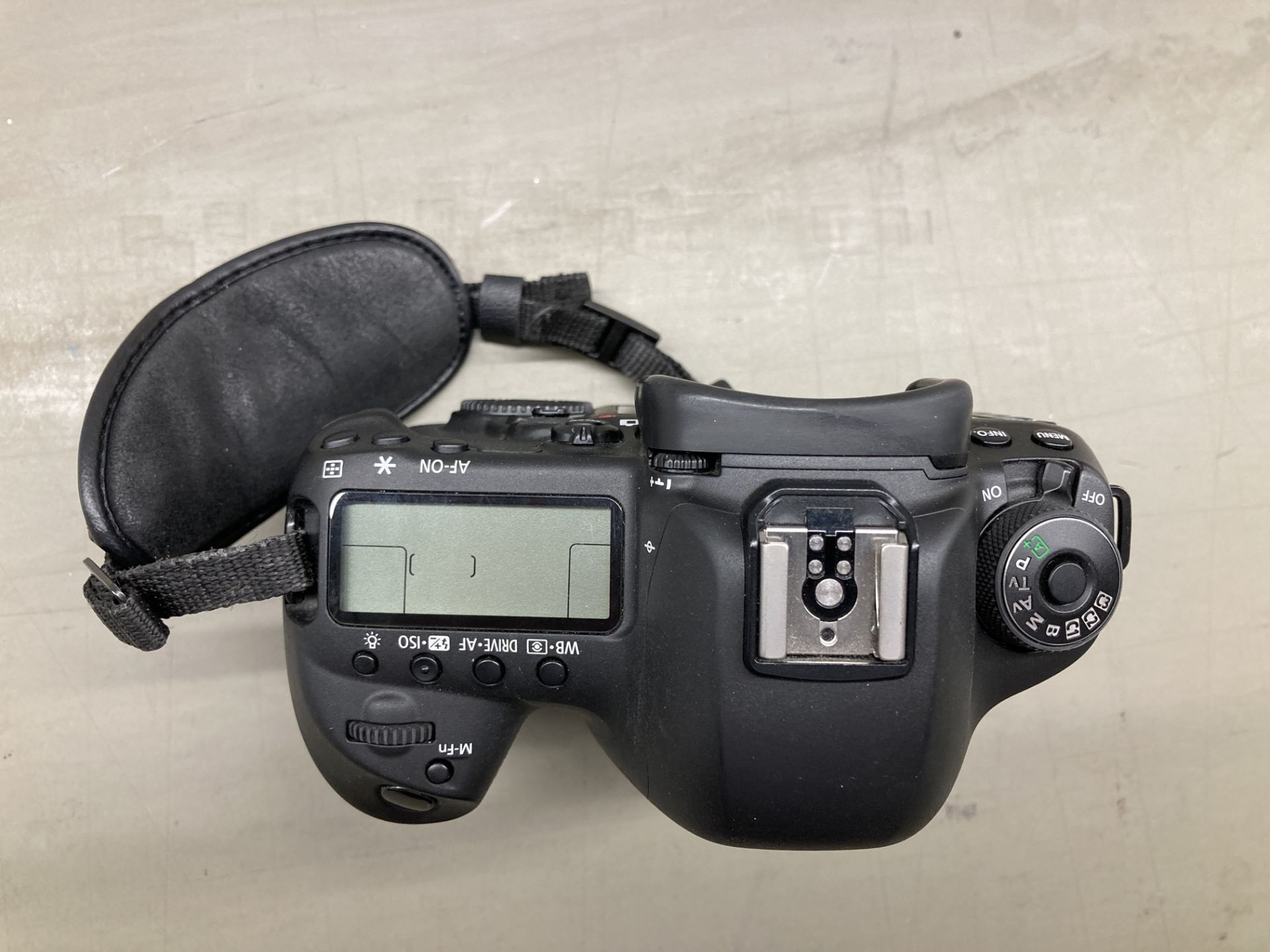 Canon EOS 5D Mark IV (WG) DSLR camera body with charger, spare batteries and leads - Image 15 of 22