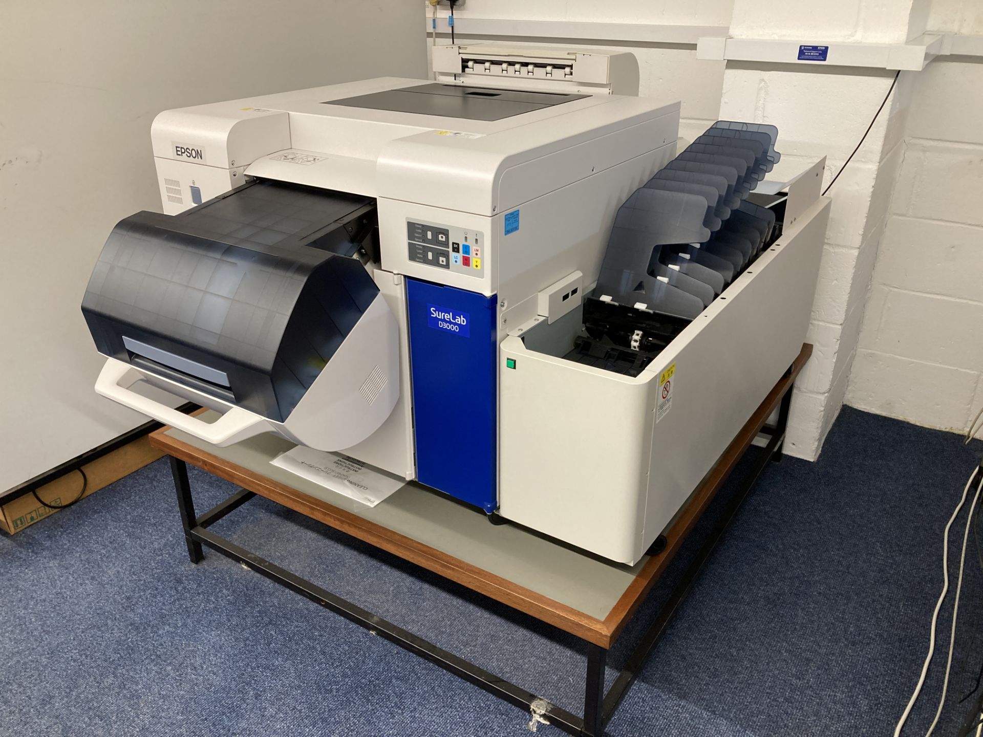 Epson Surelab D3000 printer (2019) - Image 4 of 20