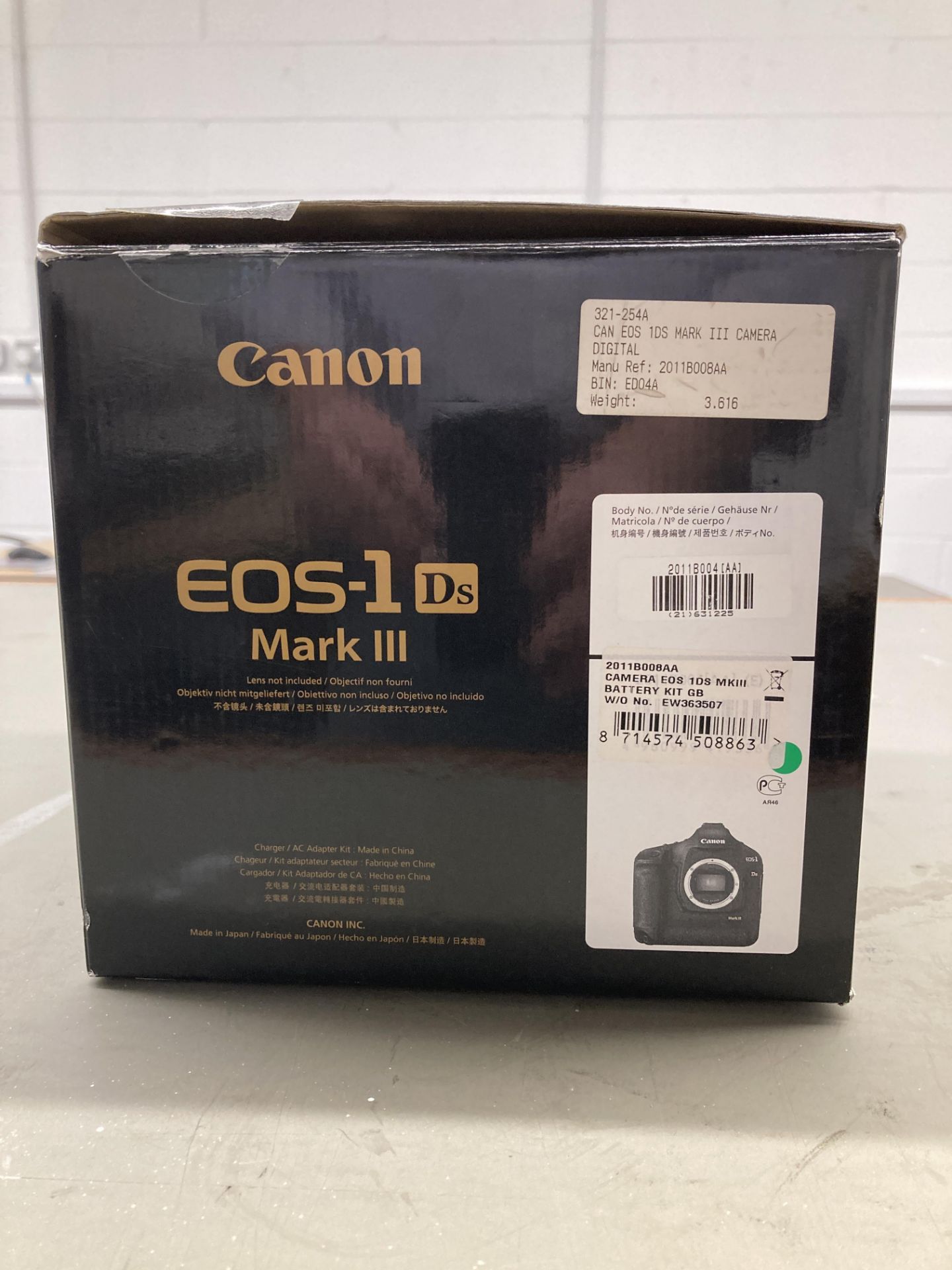 Canon EOS-1DS Mark III DSLR camera with Canon EF 24-70mm F2.8L USM lens, charger, battery and leads - Image 6 of 26