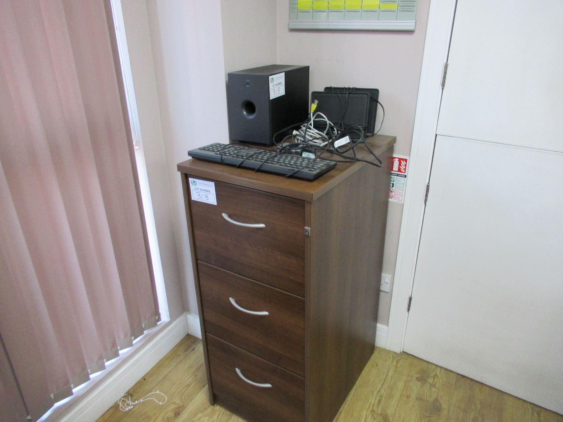 Office Furniture and Related Contents of Back Office - Image 4 of 10