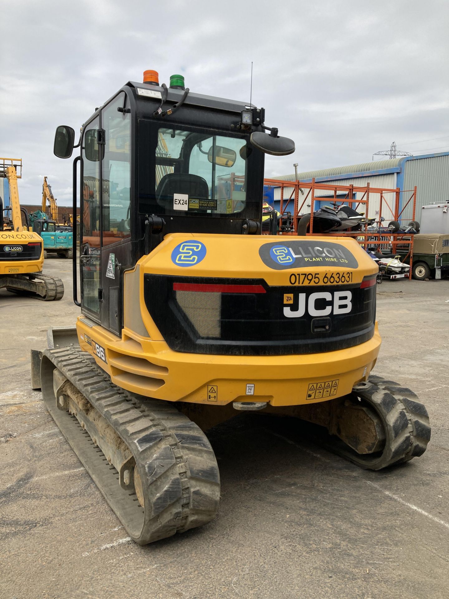 JCB 86C-2 hydraulic excavator (2021) - Image 4 of 22