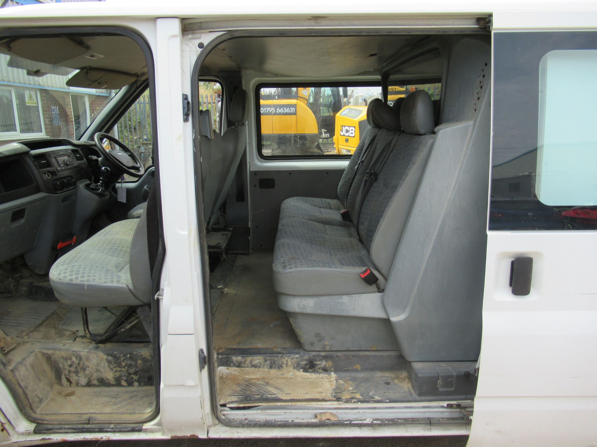 Ford Transit 100 T280 FWD diesel panel van (2014) reg no HV14 CSF - Image 6 of 10