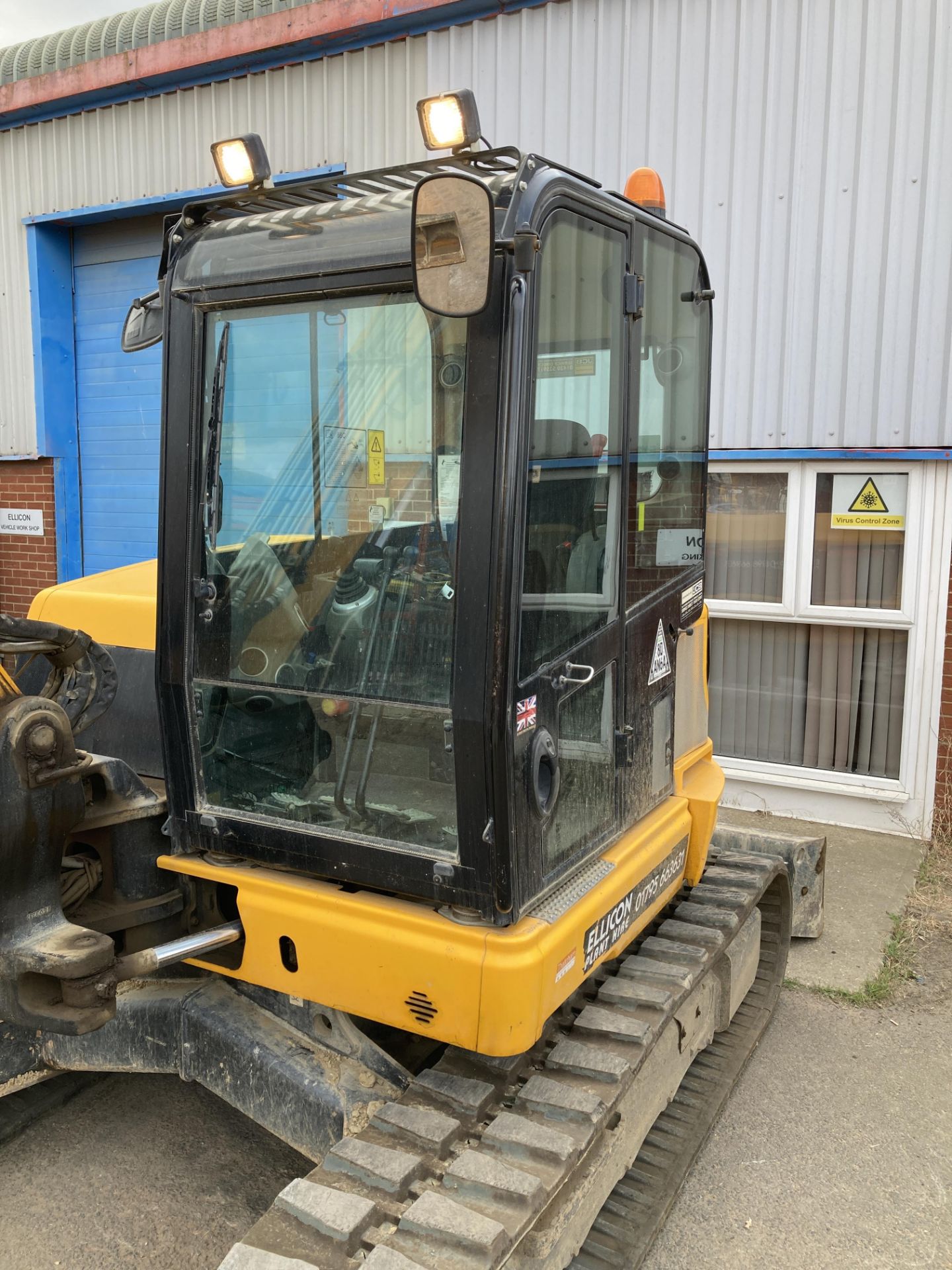 JCB 86C-1 hydraulic excavator (2016) - Image 18 of 21