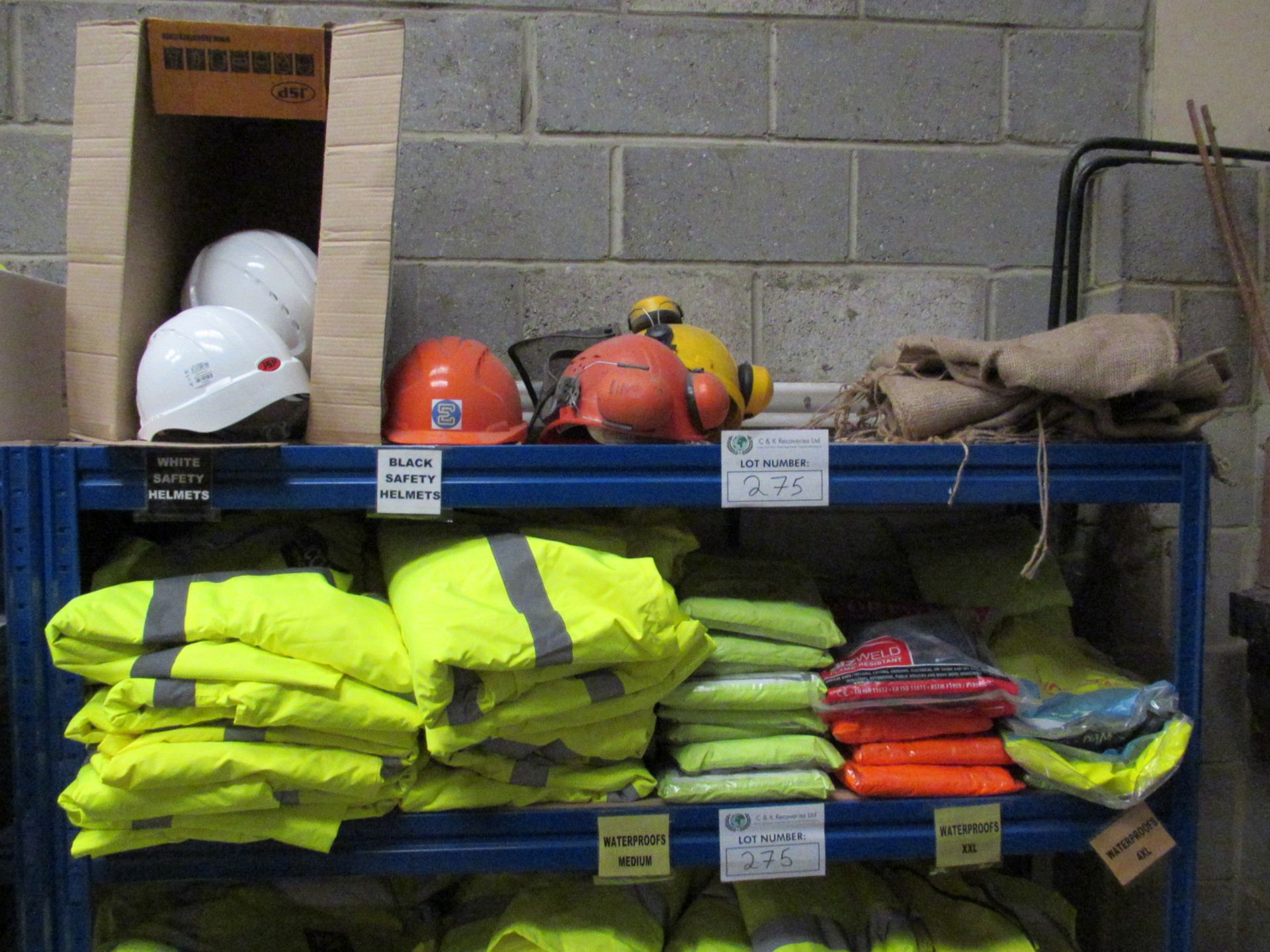 A Quantity of PPE comprising Hi Viz Jackets, Waterproofs & Hard Hats - Image 2 of 3