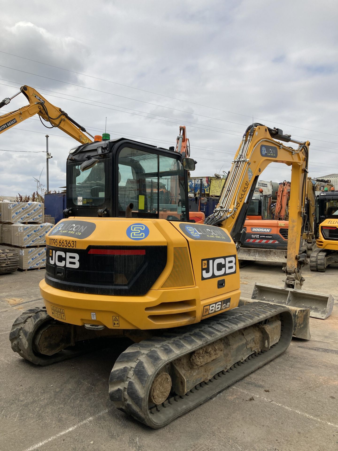 JCB 86C-2 hydraulic excavator (2021) - Image 5 of 22