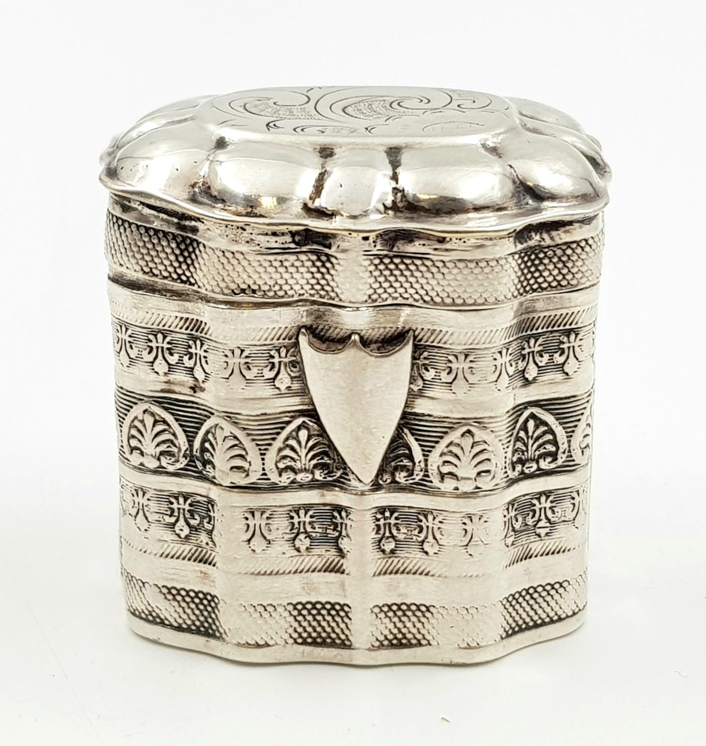 Antique (1870s) Silver Hallmarked Dutch Pill/Snuff Box. Beautifully engraved. 38mm tall. 20.5g.