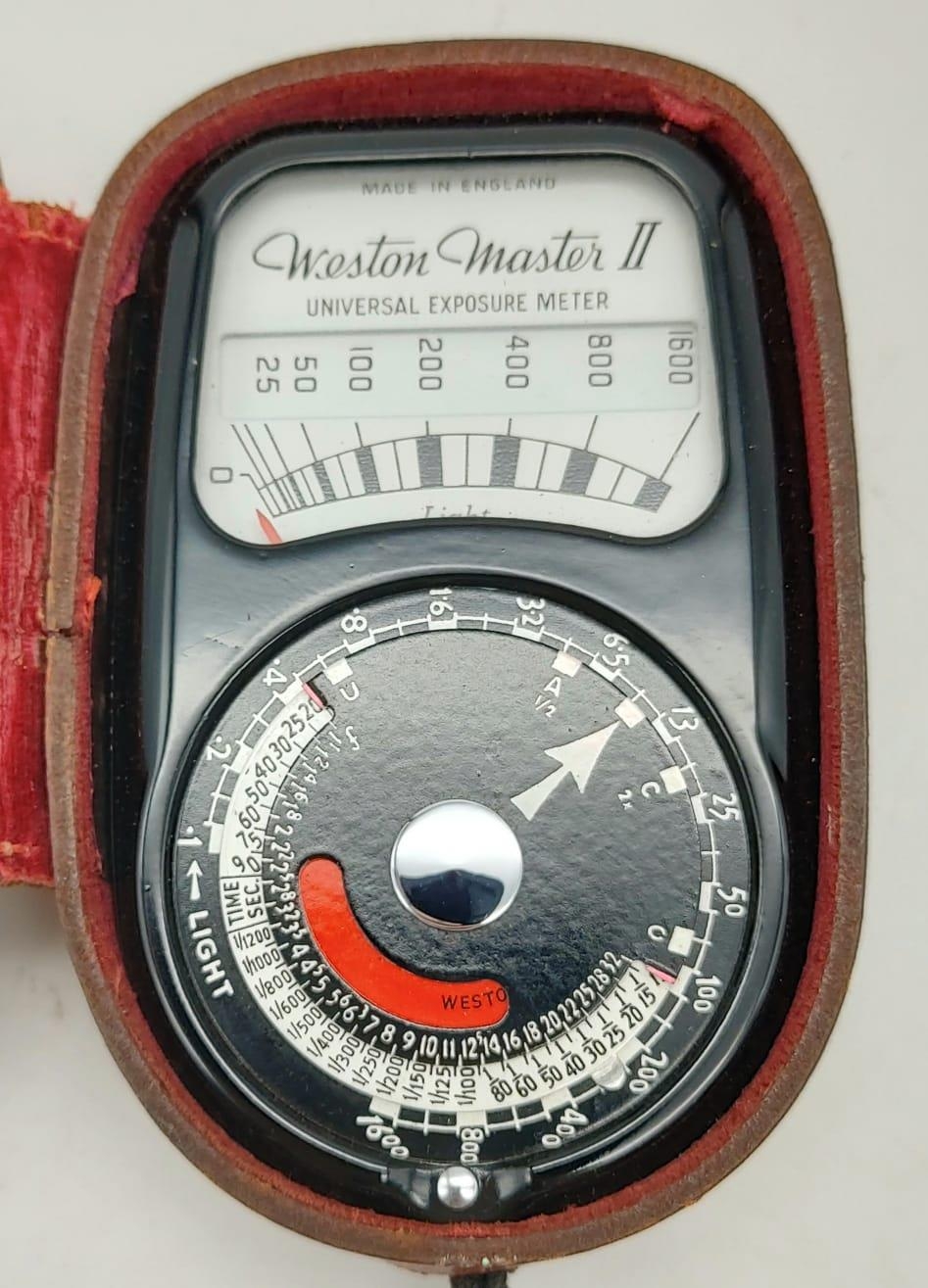 A Vintage Weston Master Light Meter (in leather case), a Pyramid 8-16mm 3 -way film splicer and a - Image 4 of 13