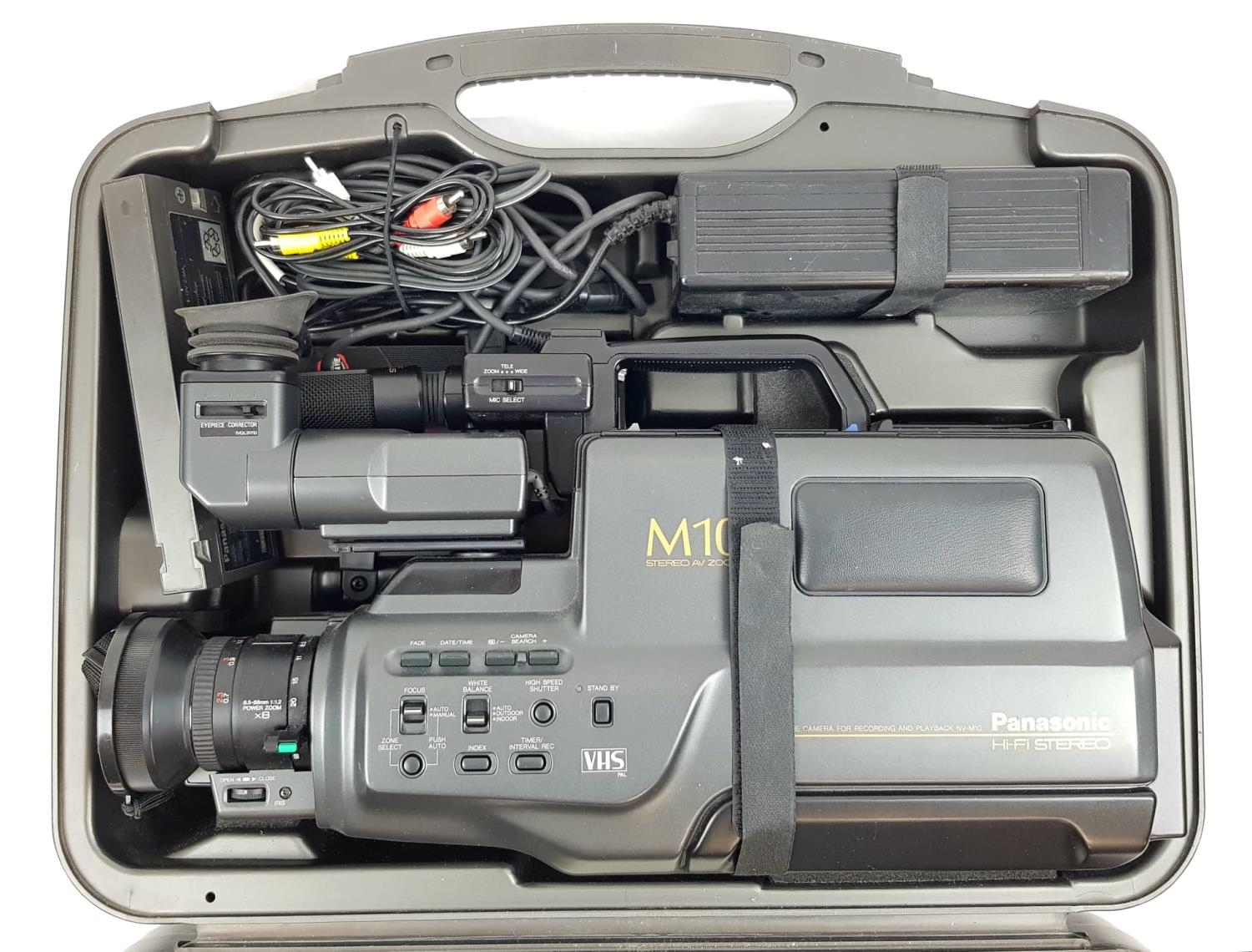 A Panasonic NV-M10 Camcorder. Comes with battery pack, cables and instructions - in original case. - Image 25 of 28