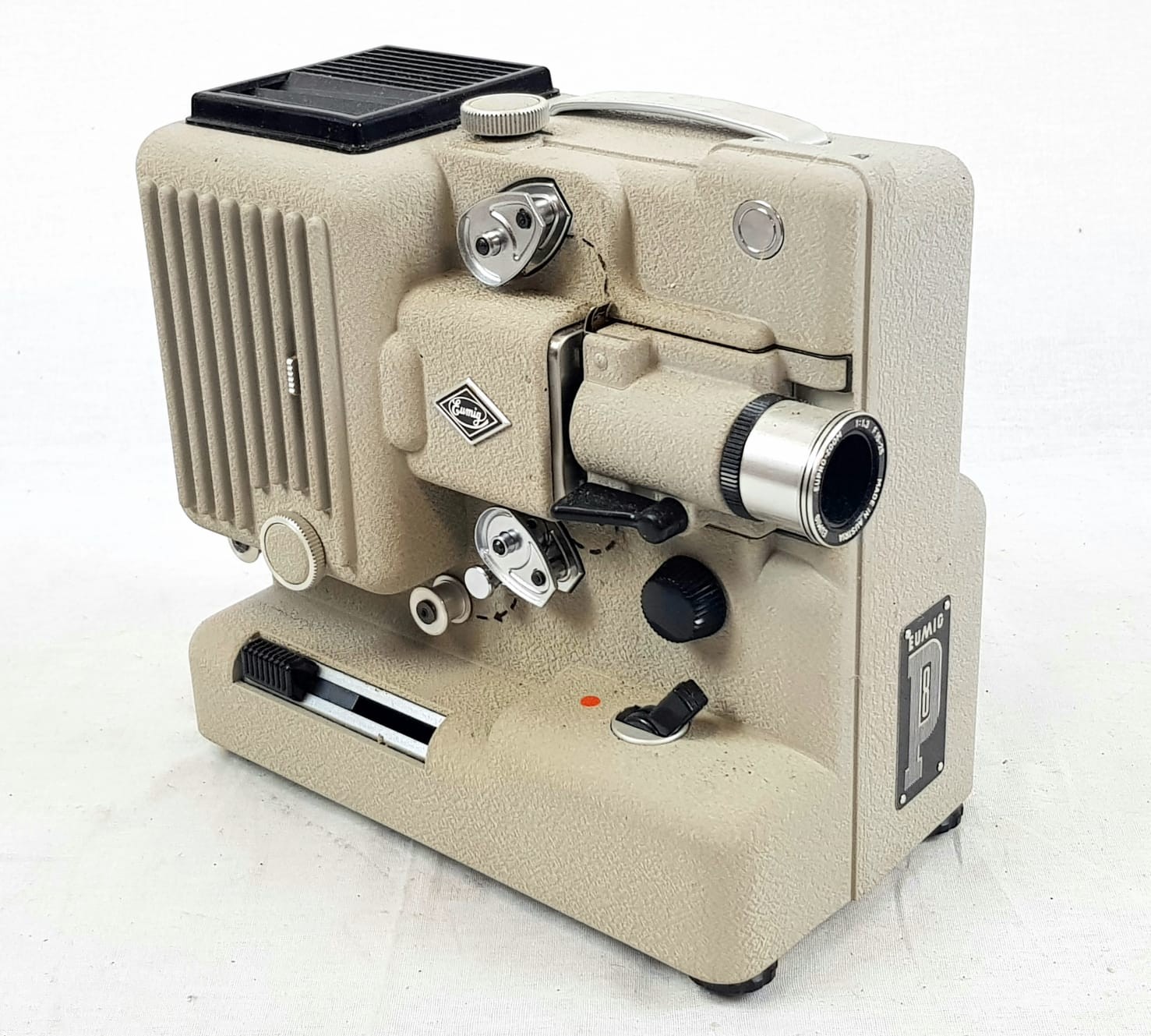 A heavy EUMIG P8 cine projector complete with cables, bobbin, etc. - Image 5 of 9