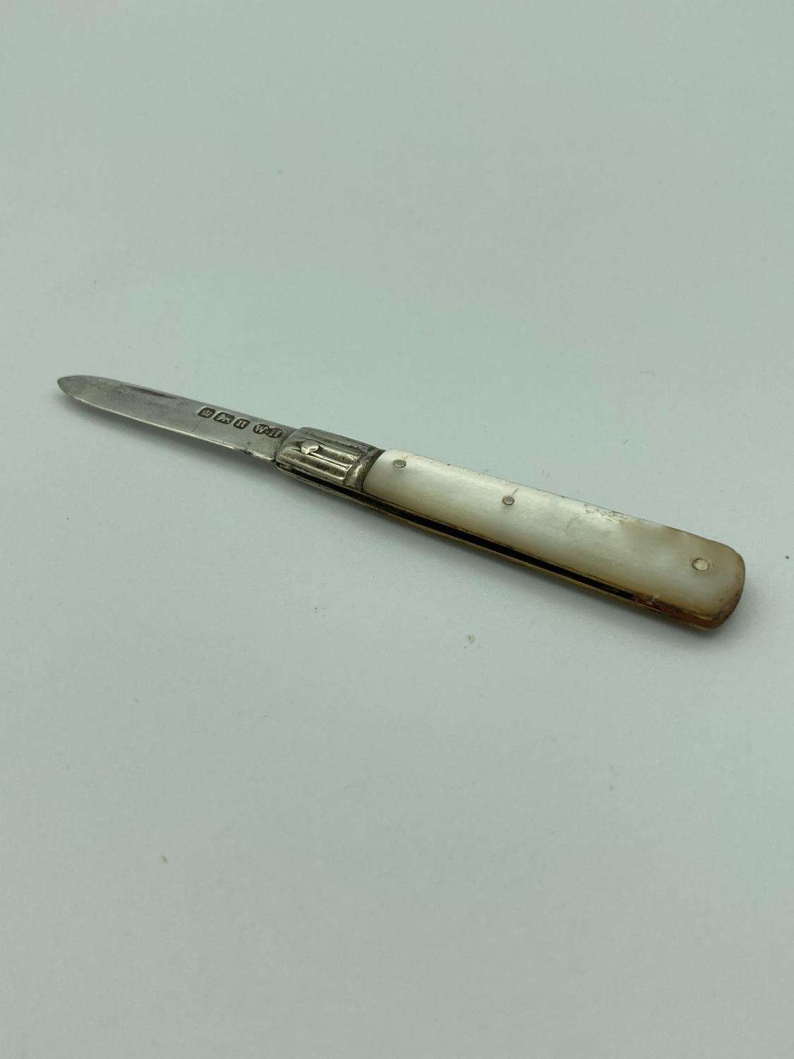 Antique purse size SILVER bladed pen/ fruit knife having mother-of-pearl handle and clear hallmark