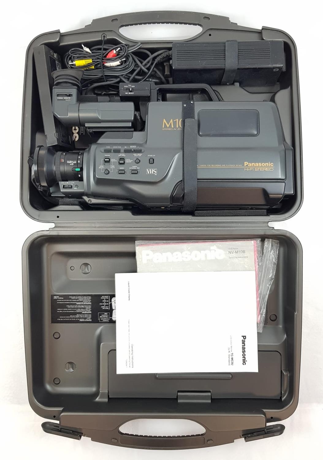 A Panasonic NV-M10 Camcorder. Comes with battery pack, cables and instructions - in original case. - Image 24 of 28