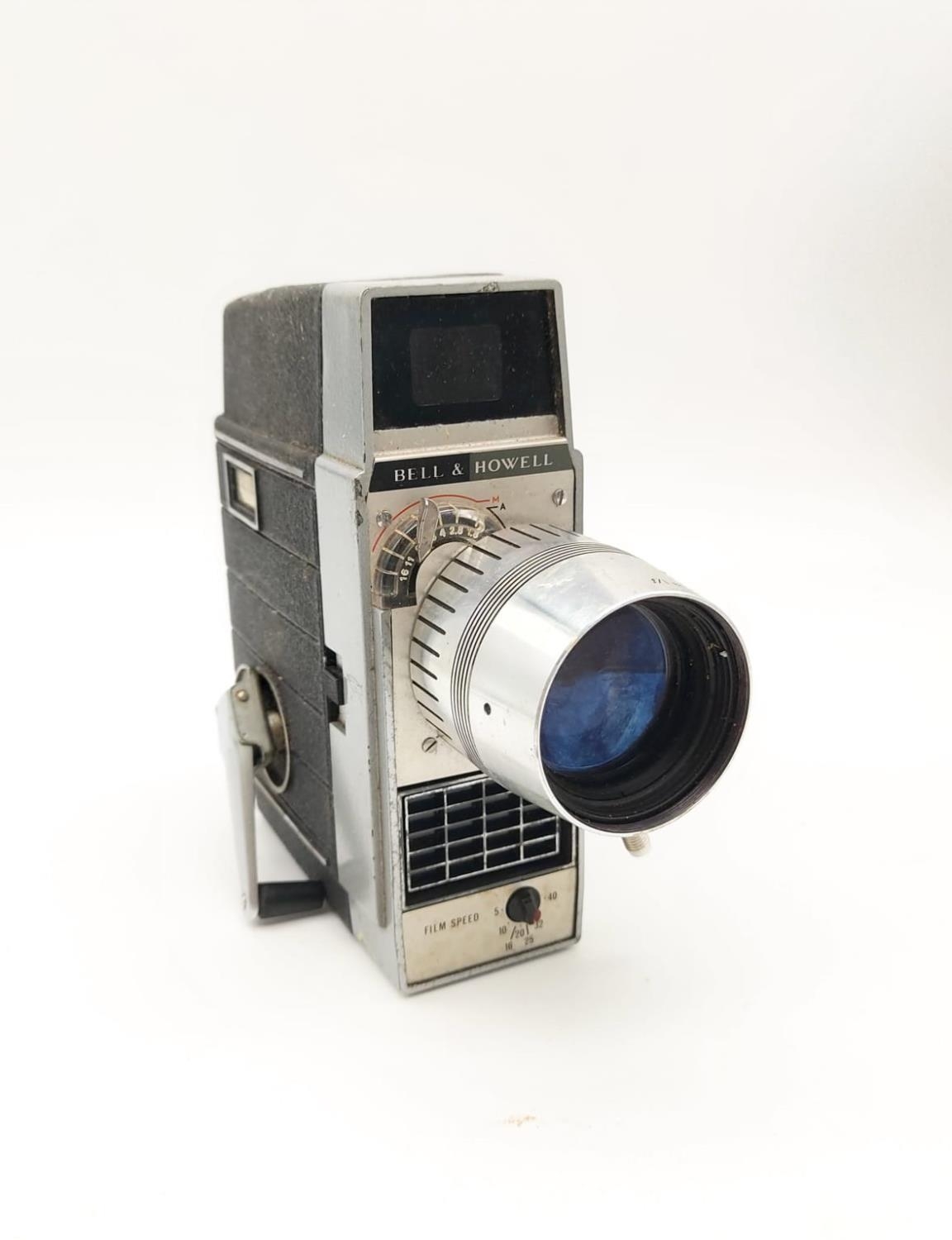 A Vintage Bell and Howell Electric Eye 8MM Perpetual Movie Camera. In working order - comes with - Image 6 of 13