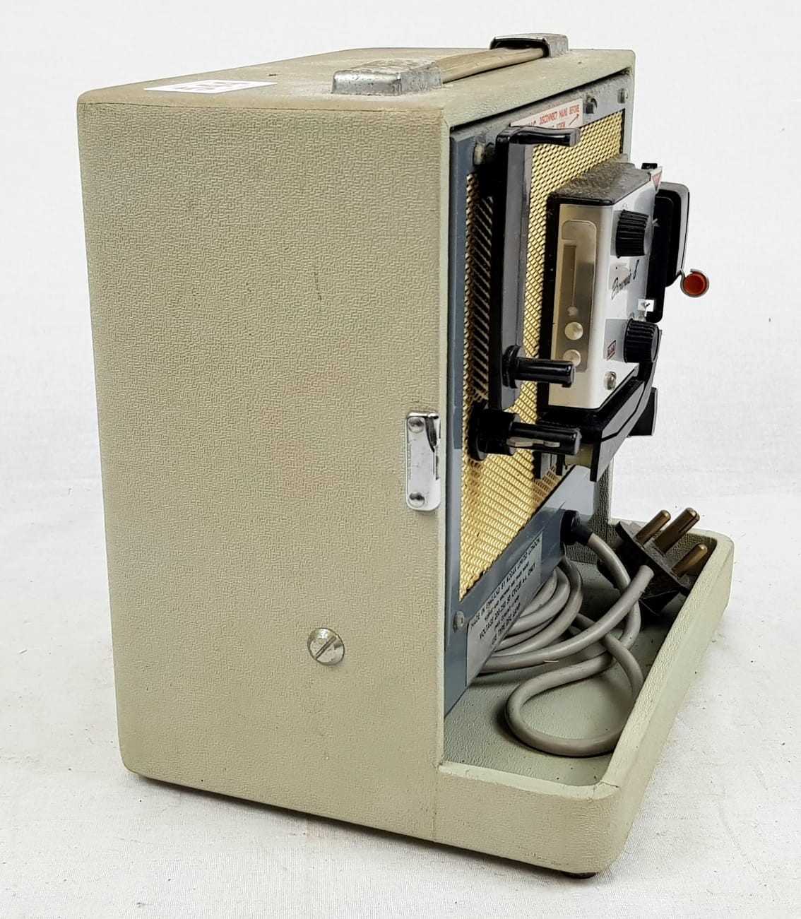 A vintage, portable, Kodak Brownie 8 projector in very good condition. - Image 3 of 5