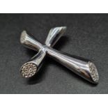 A 9K White Gold diamond-Set Cross Pendant. 6.6g. 0.2ct.