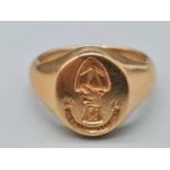 An 18K Yellow Gold Seal Signet Ring. Size M 12.1g