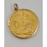 A 22K 1912 Gold Sovereign in a 9K Yellow Gold Pendant Case. 8.75g total weight