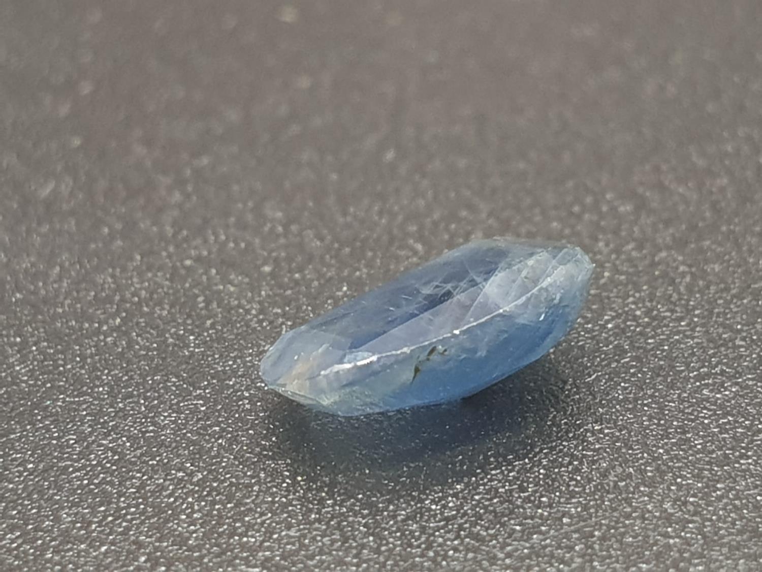 A Natural Blue Sapphire - 1.6ct. With Certificate. - Image 3 of 6