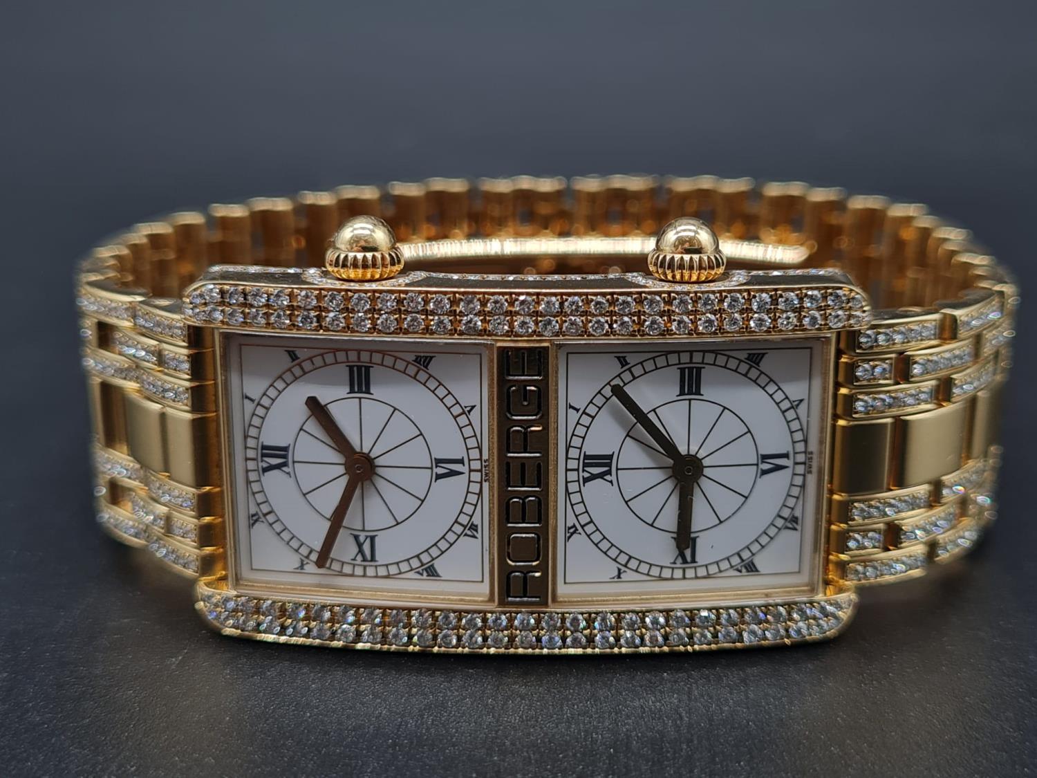 AN ABSOLUTELY STUNNING DIAMOND ENCRUSTED DRESS WATCH BY ROBERGE IN SOLID 18K GOLD AND WITH DUAL TIME - Image 11 of 27