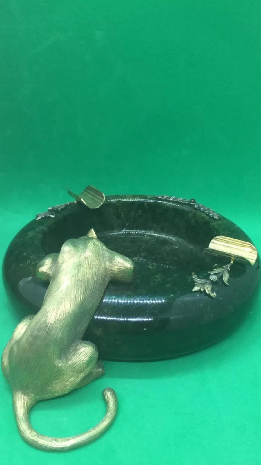 A Russian large silver gilt and diamond jade leopard ashtray SIZE LENGTH ::: 15.3 cm from tail to - Image 9 of 14