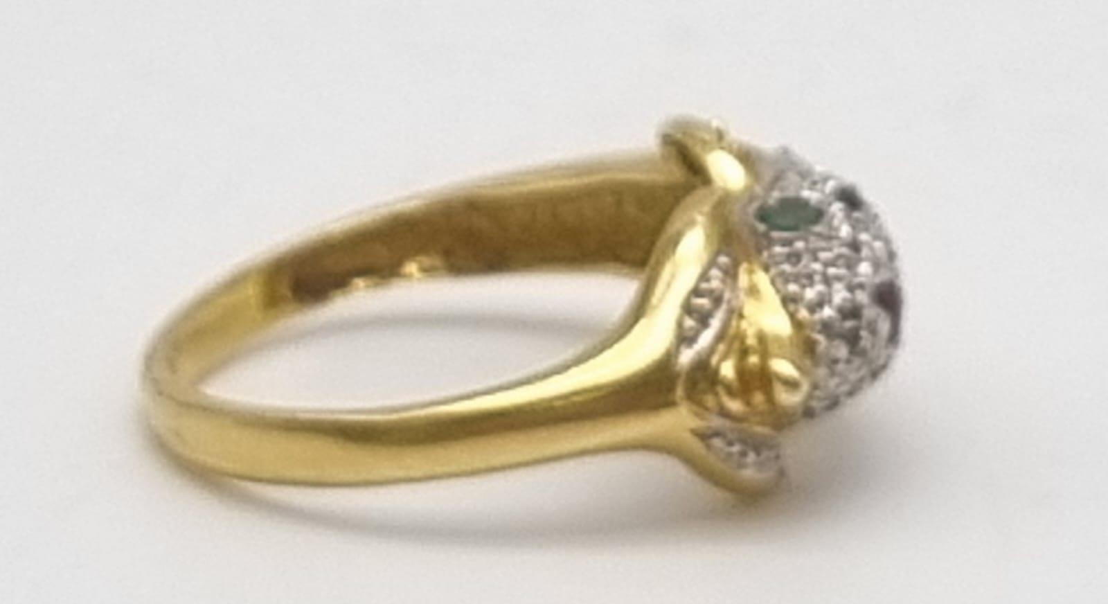 An 18K Yellow Gold Diamond and Precious Set Stone St Dolphin Ring. Size M. 4g - Image 4 of 4