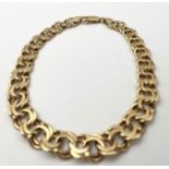 A 9K Yellow Gold Twin-Circle Link Bracelet. 20cm. 14.8g