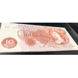 A 1961 O'Brien Last Series Ten Shilling Note. K 05 772933. B286. Extra fine plus condition in a