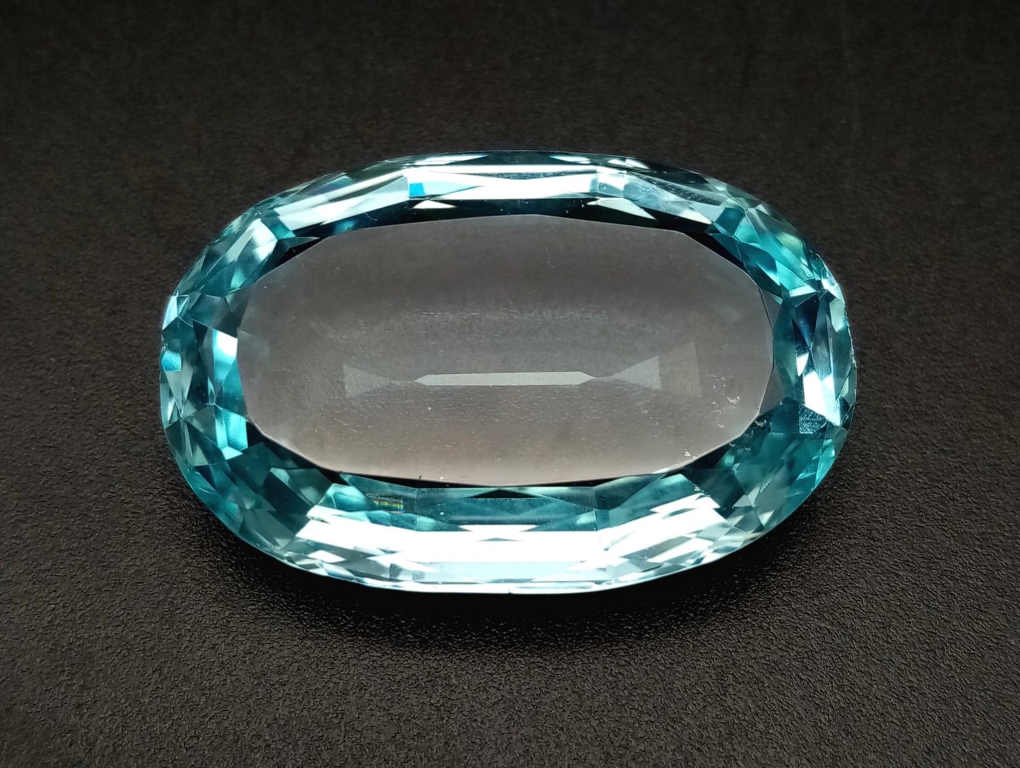 A 53.2ct Oval Aquamarine Gemstone. No visible inclusions to the naked eye. 10.68g.