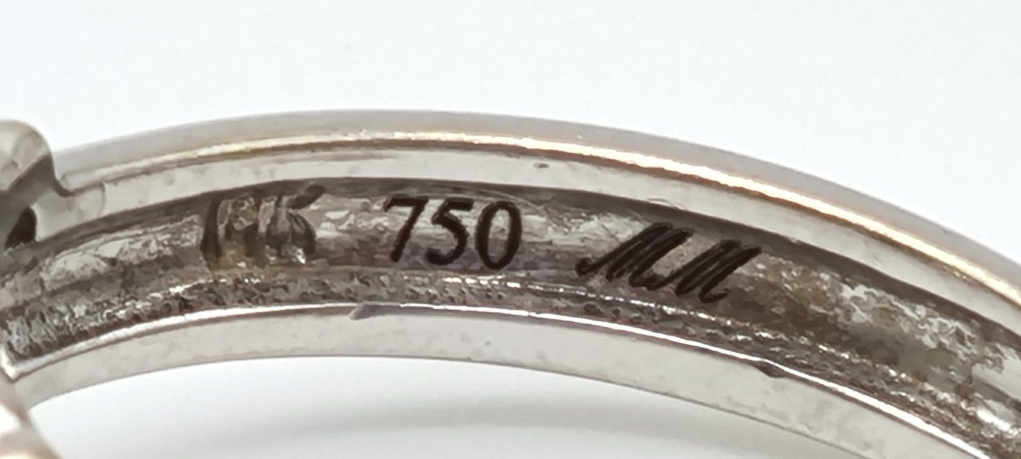 An 18K White Gold Diamond Solitaire Ring. Round cut diamond - 0,60ct. J-SI Grade. Size O. 5.5g. - Bild 6 aus 6